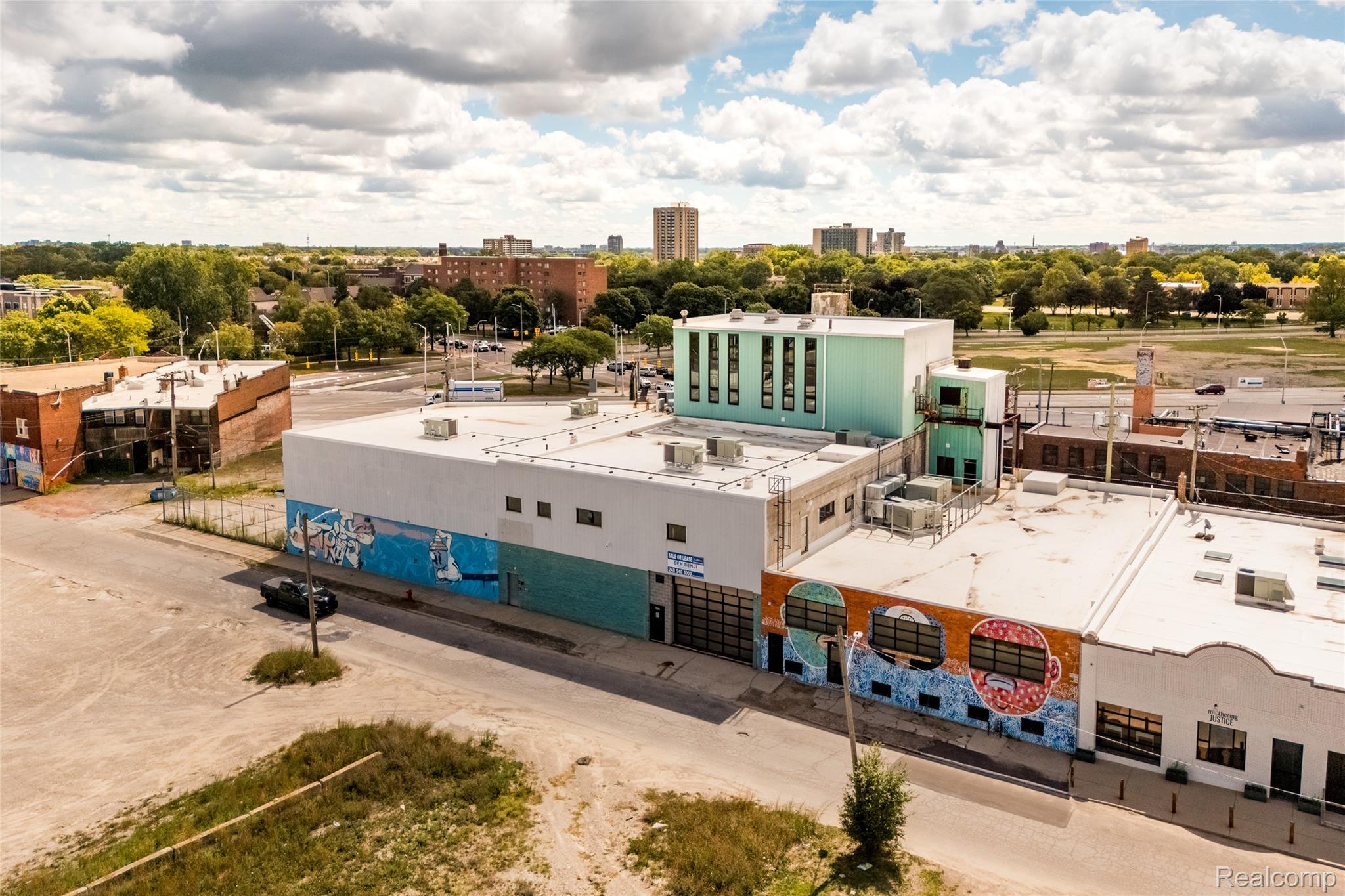 2000 Division Street