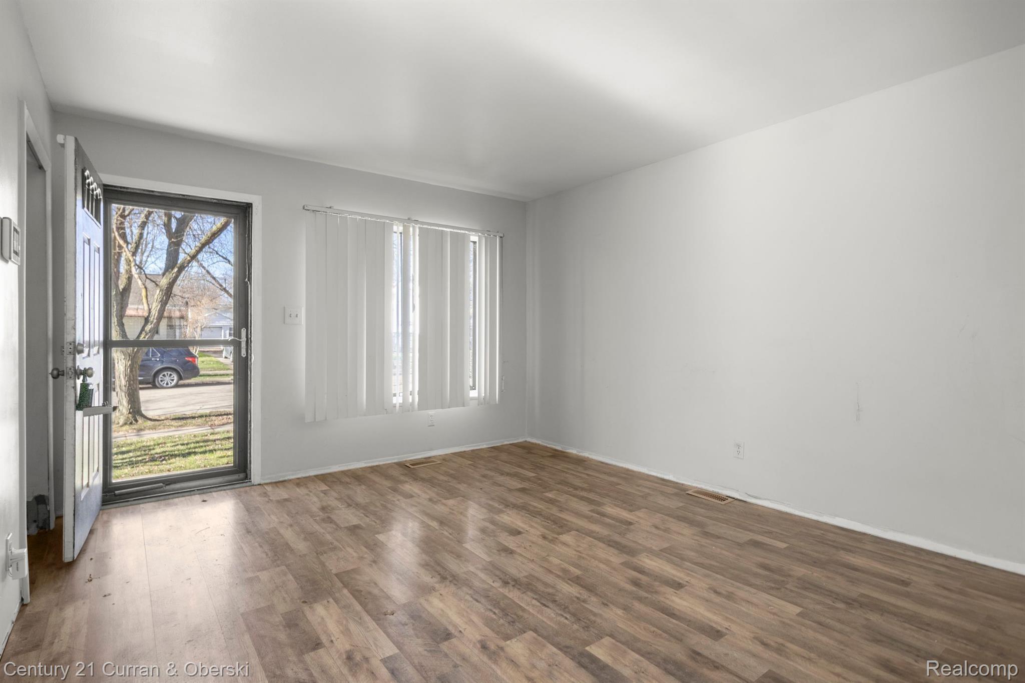 18949 KENOSHA Street