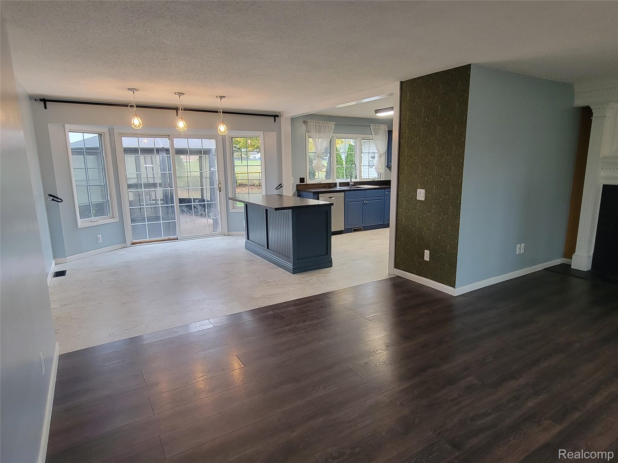 3912 Cambrook Lane