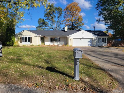3912 Cambrook Lane Waterford Charter Township MI 48329