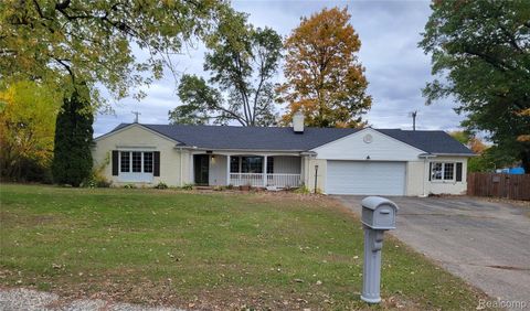 3912 Cambrook Lane Waterford Charter Township MI 48329