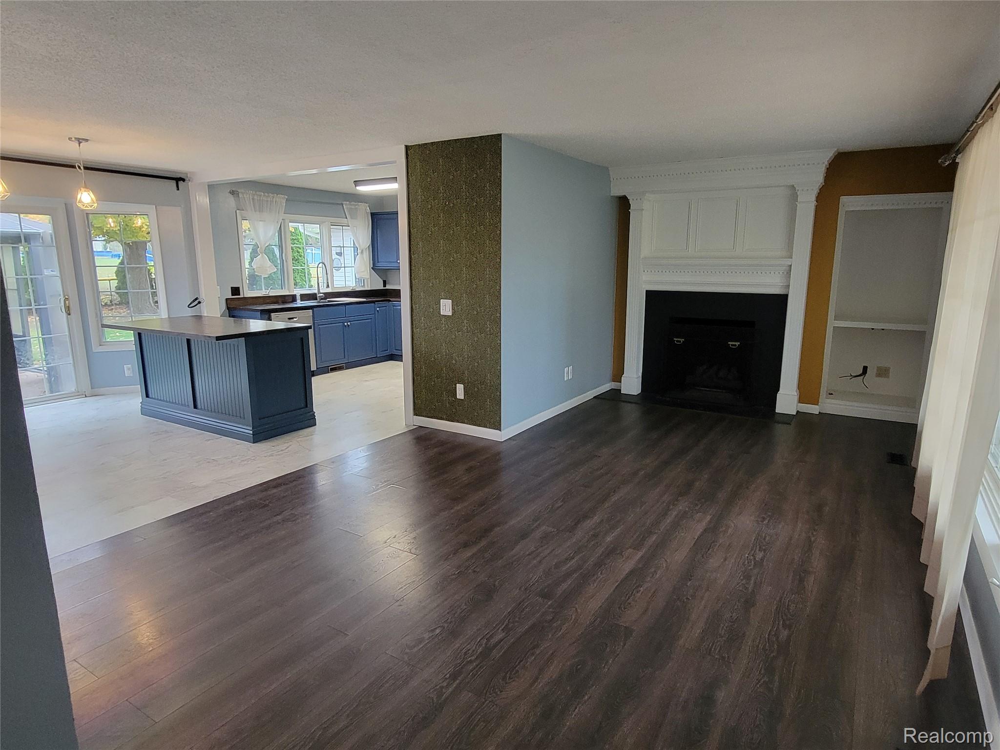 3912 Cambrook Lane