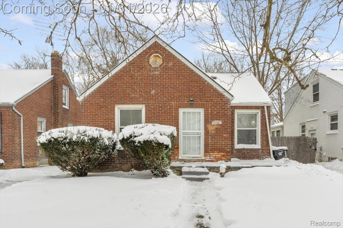 11475 Lakepointe Street