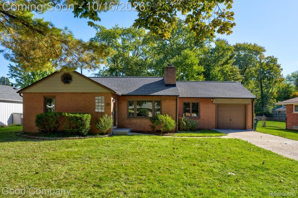 2710 GALPIN AVE, ROYAL OAK, MI 48073 - Image fa05ed13a7df4c6c1341ce1f7ccd7ec8/3970180894