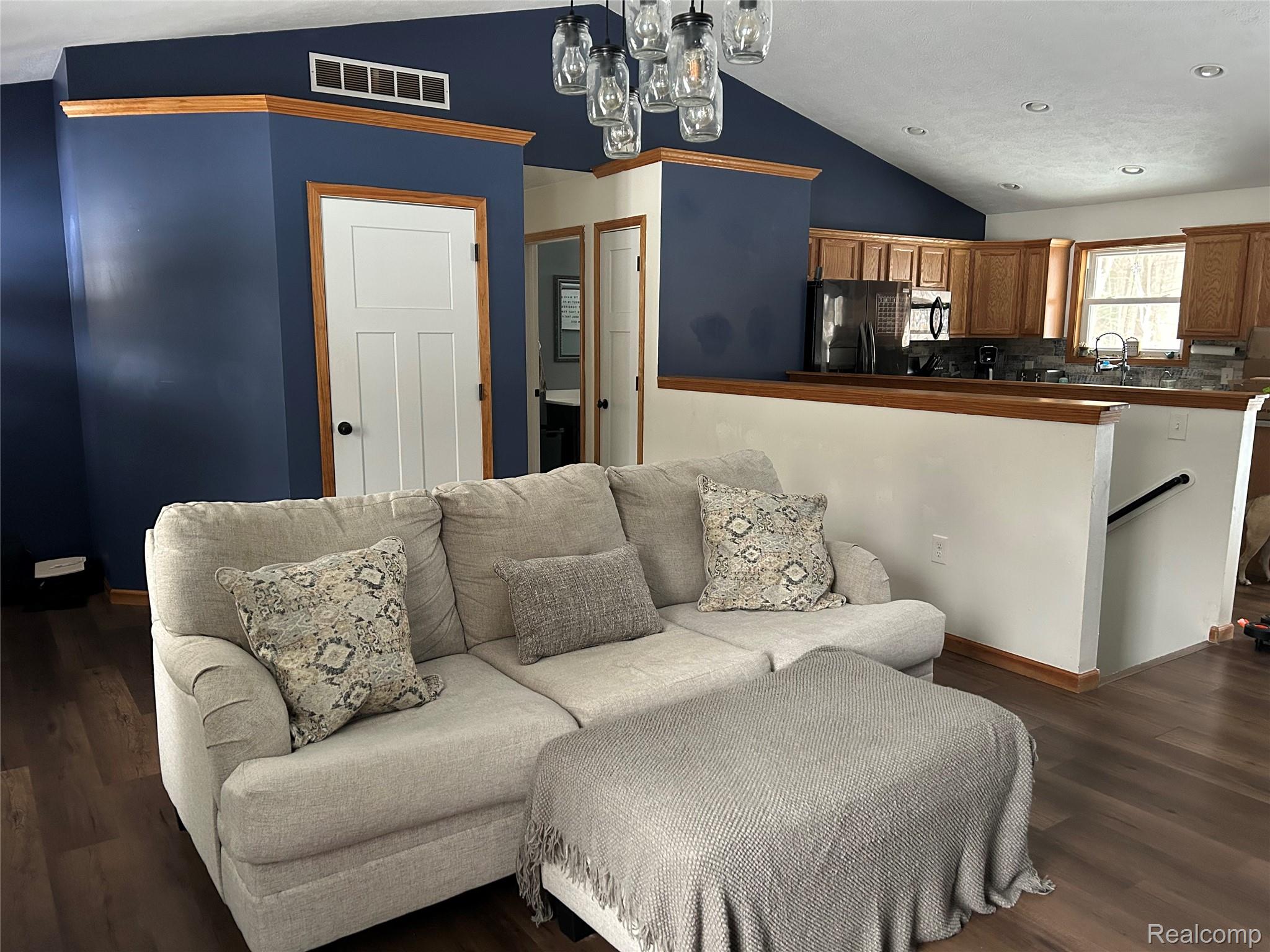 9642 Hummingbird Ct