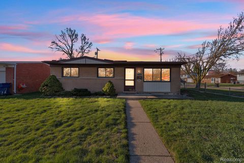 34381 Rosslyn Street Westland City MI 48185