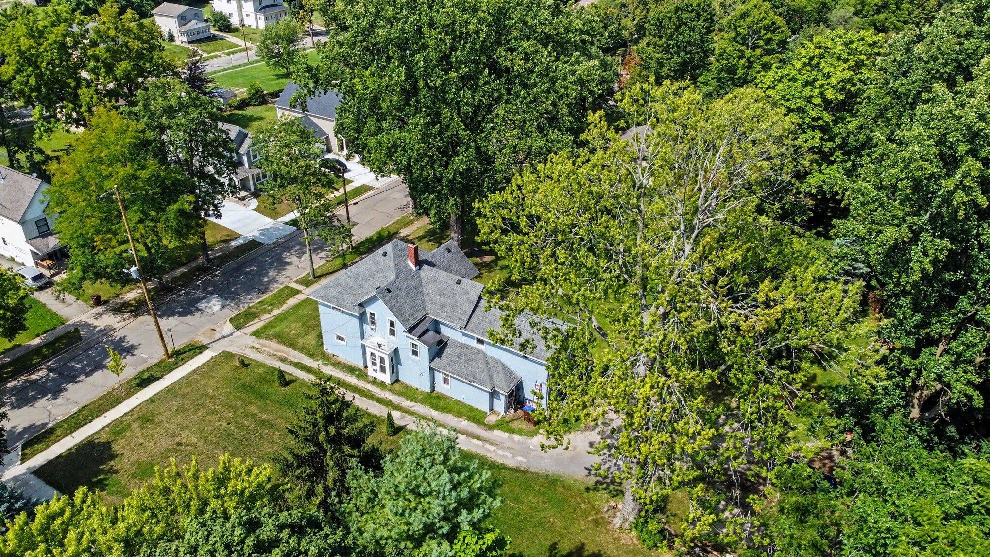 939 Maple Avenue