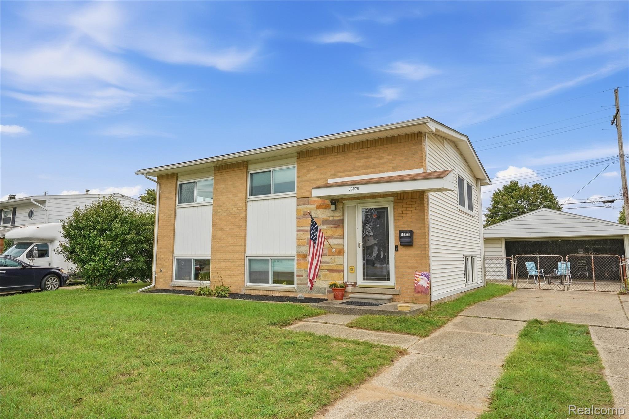 33929 Warren Road