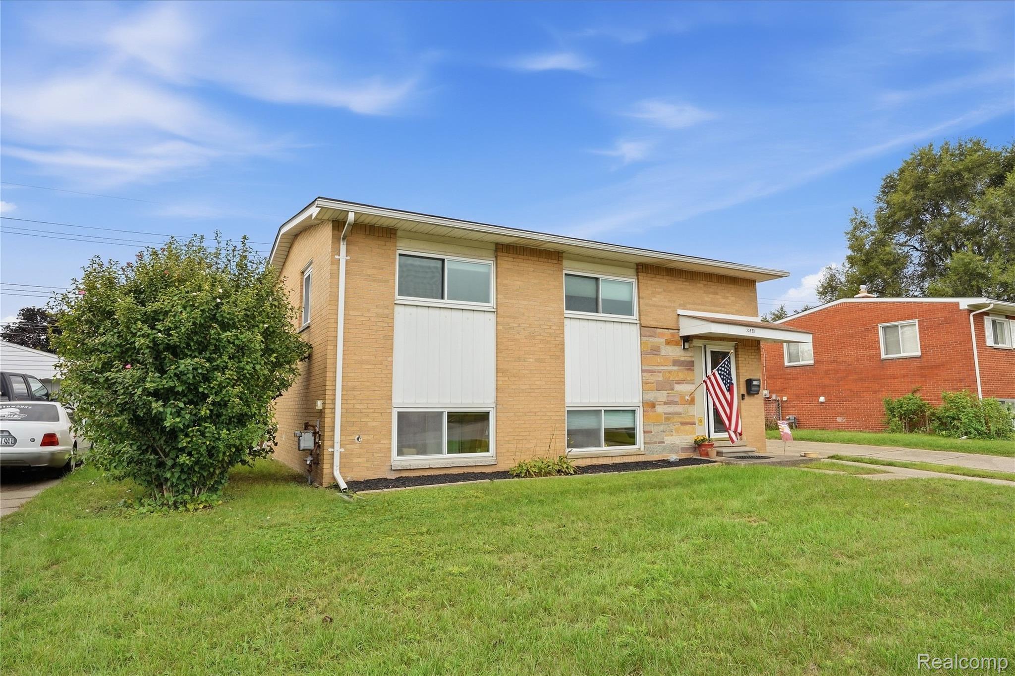 33929 Warren Road