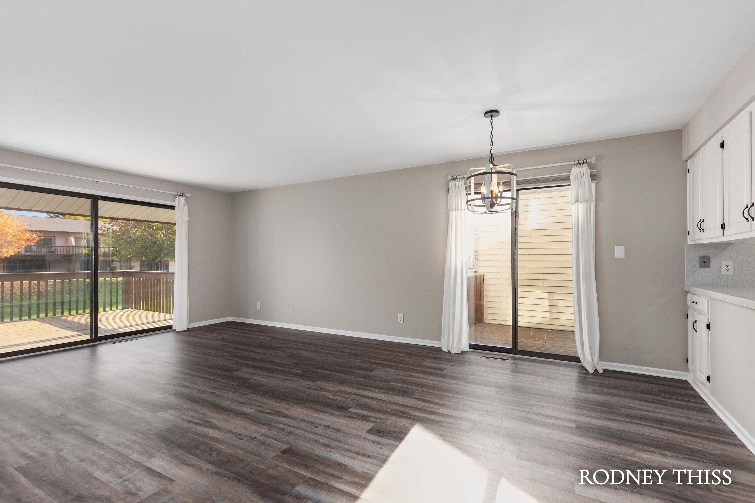 4838 Meadowview Court