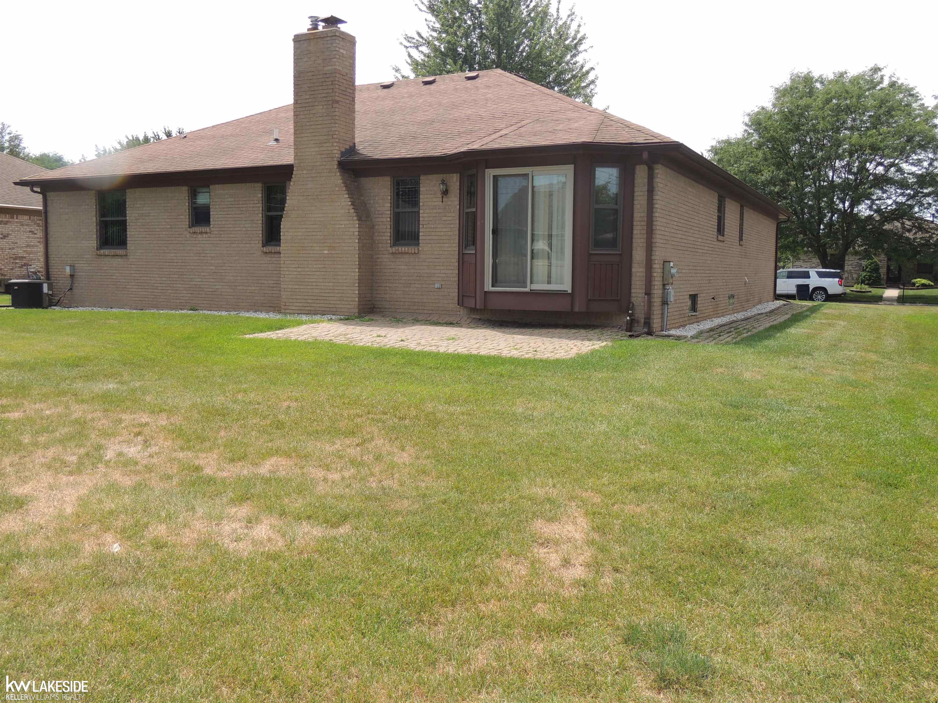 35112 Kensington Avenue