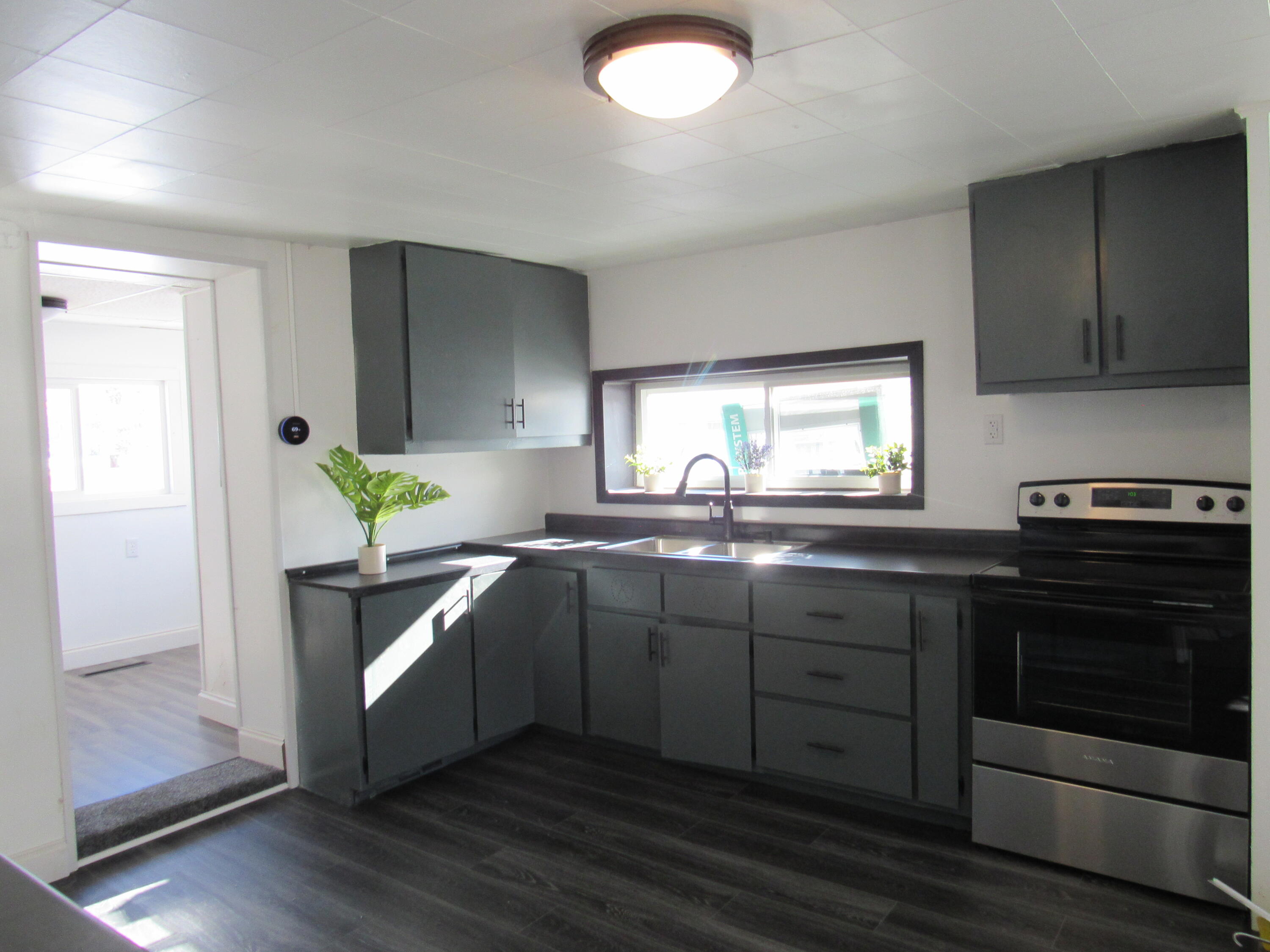 809 Washington Street