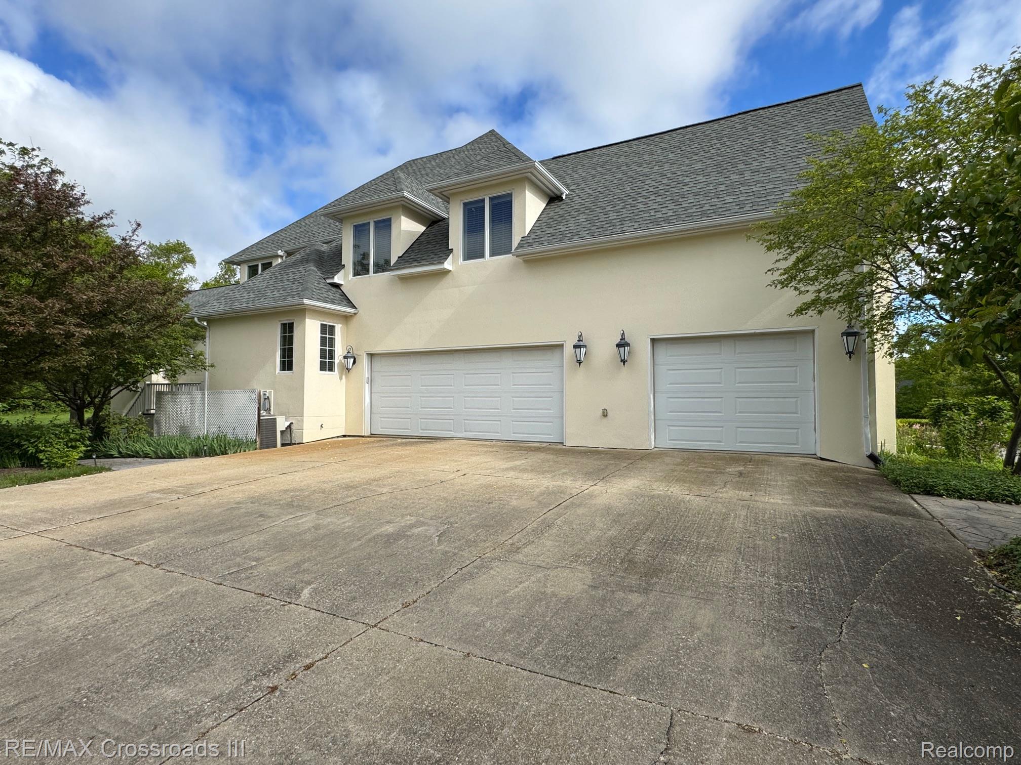 8525 CHERRY HILL Road