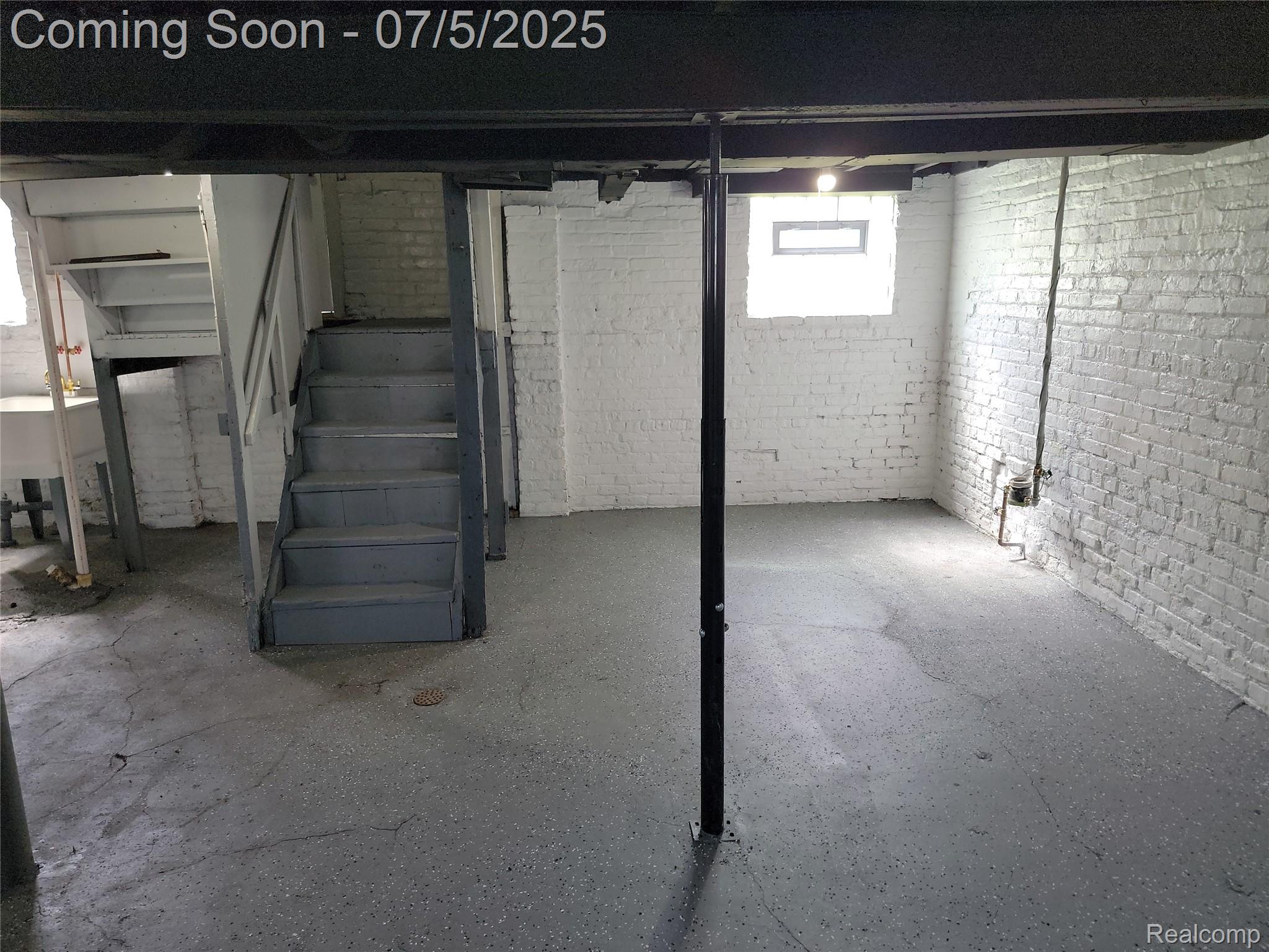 Detroit City, Michigan 48215, United States, 4 Bedrooms Bedrooms, ,1 BathroomBathrooms,Residential,Coming Soon,163567