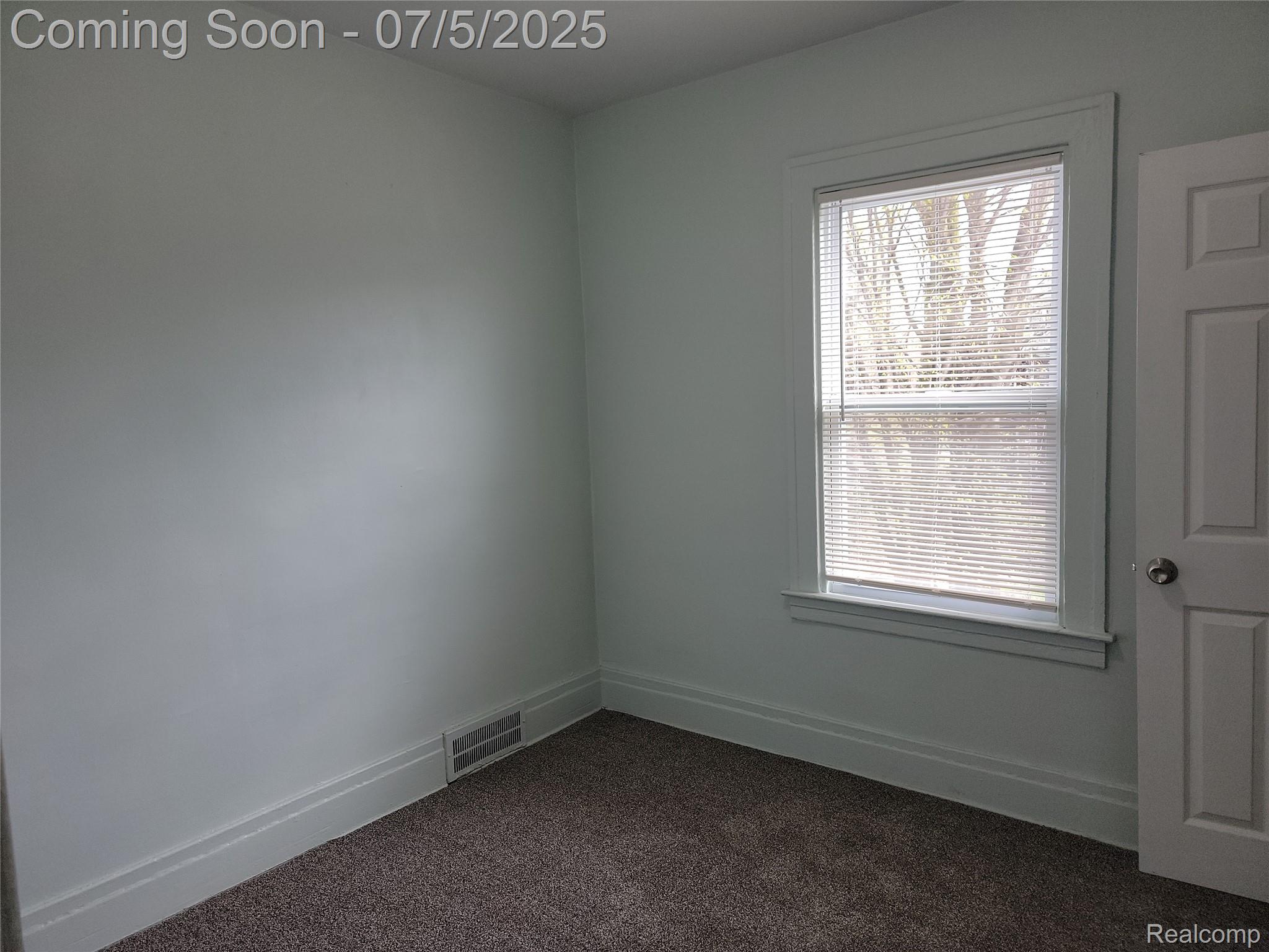 Detroit City, Michigan 48215, United States, 4 Bedrooms Bedrooms, ,1 BathroomBathrooms,Residential,Coming Soon,163567