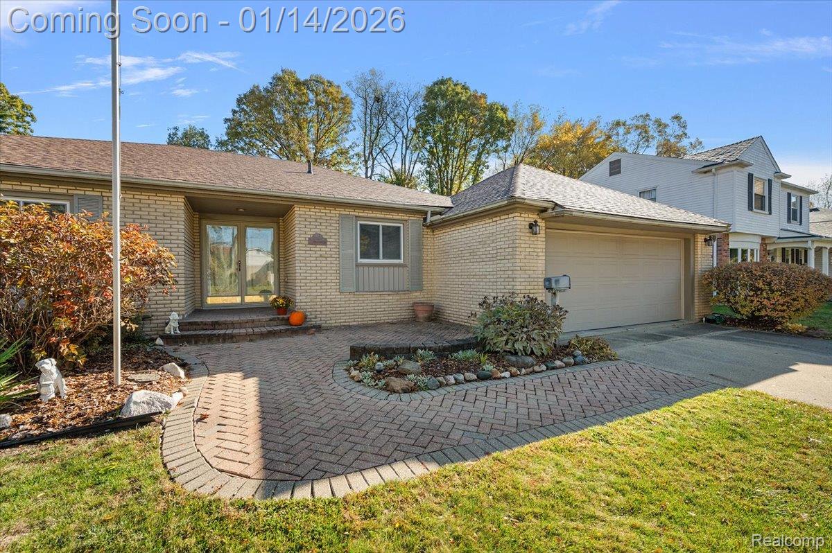 18406 Golfview Street