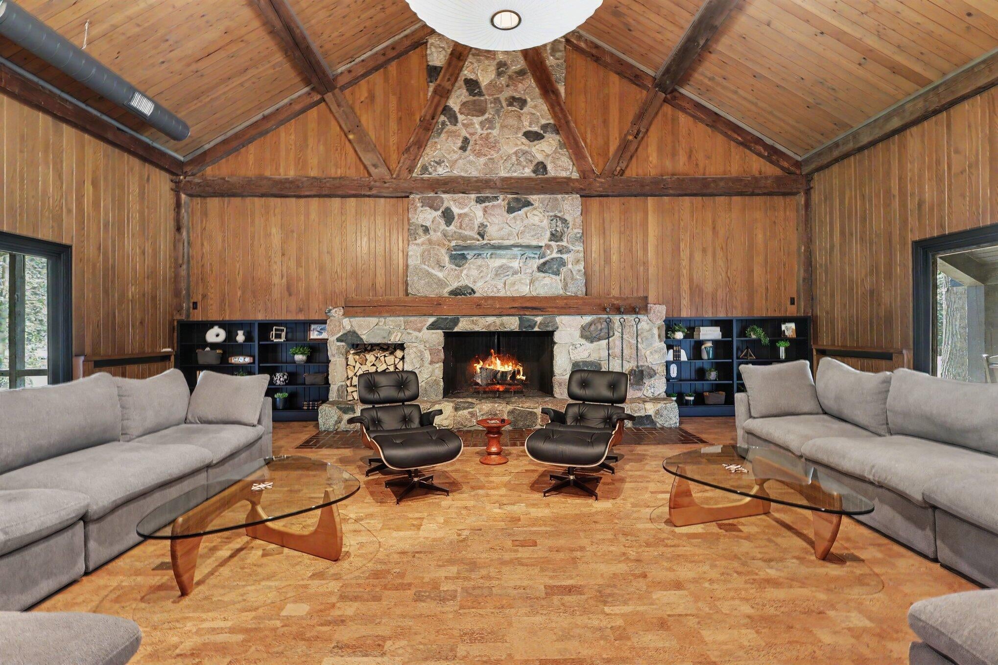 14170 Lake Michigan Drive