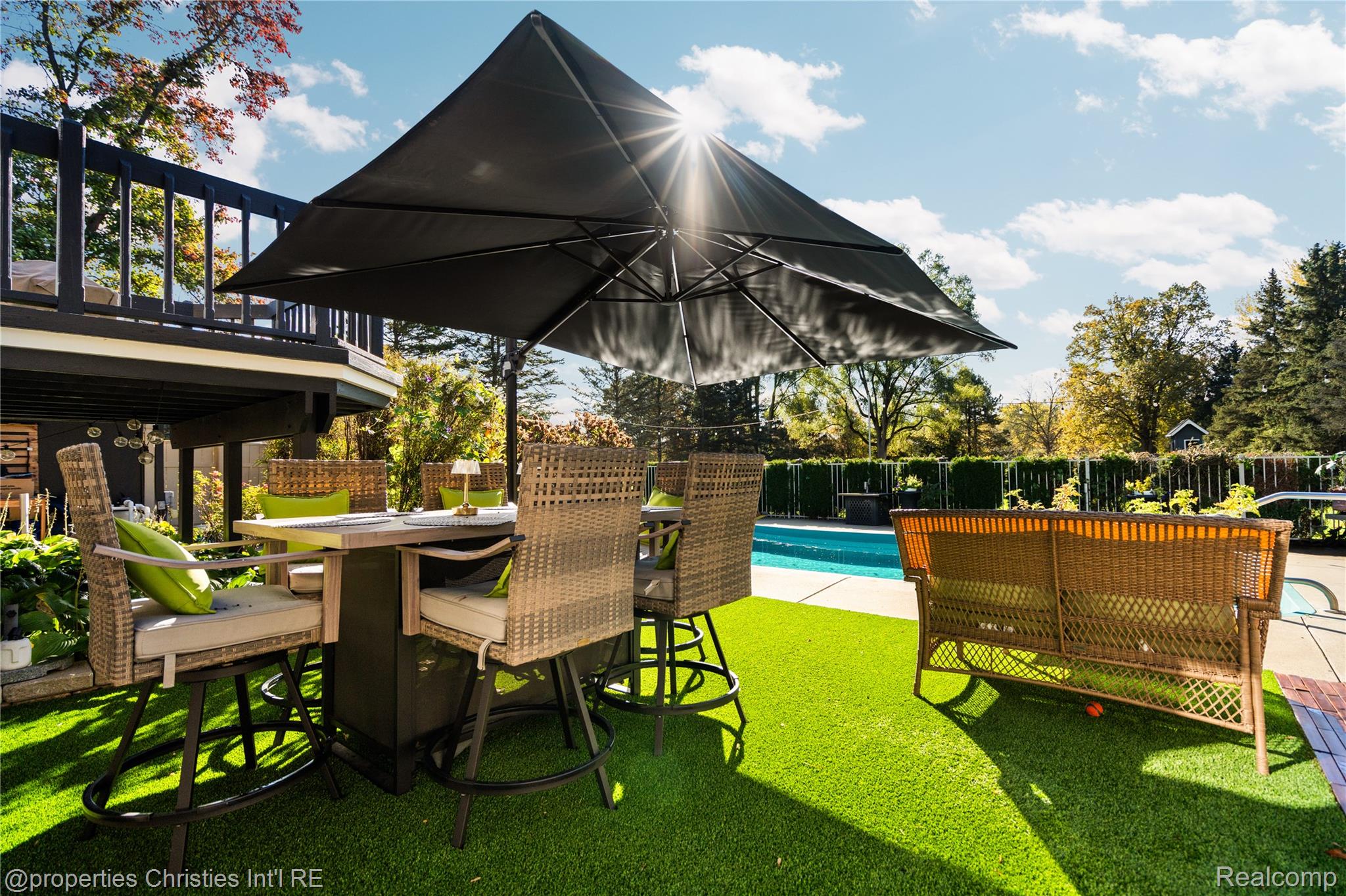 4301 Heatherwood Drive