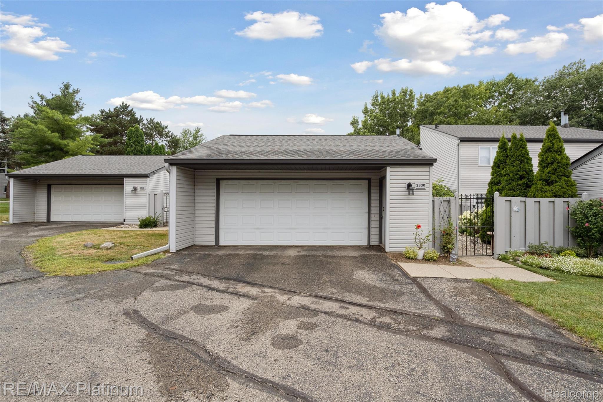 2830 Breckenridge Drive HOWELL,MI 48843-7428 USA