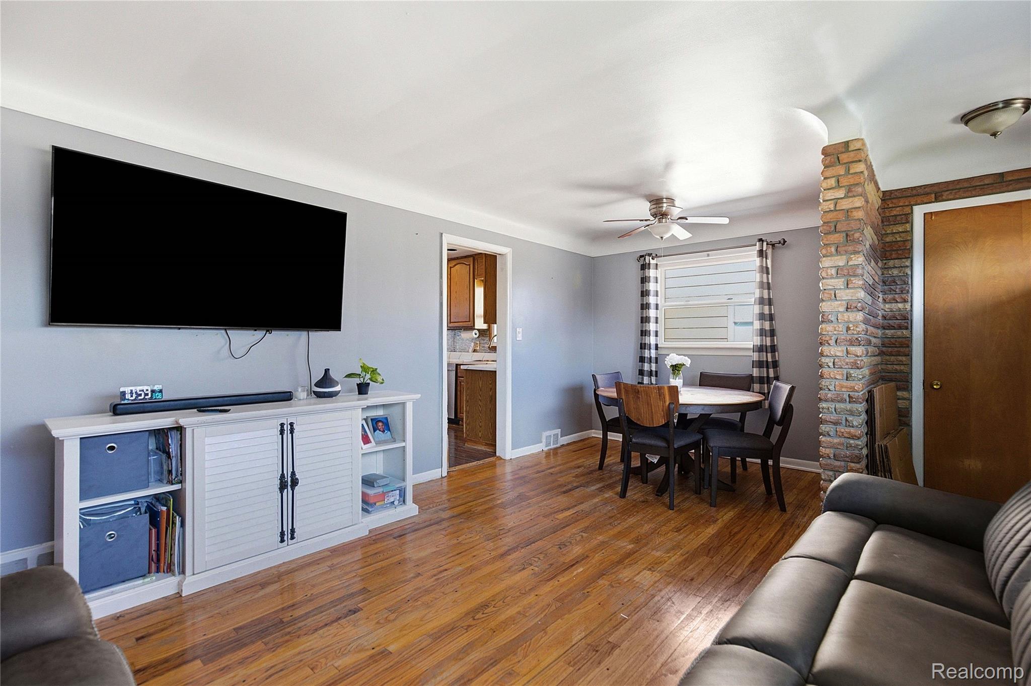 26071 Compson Street