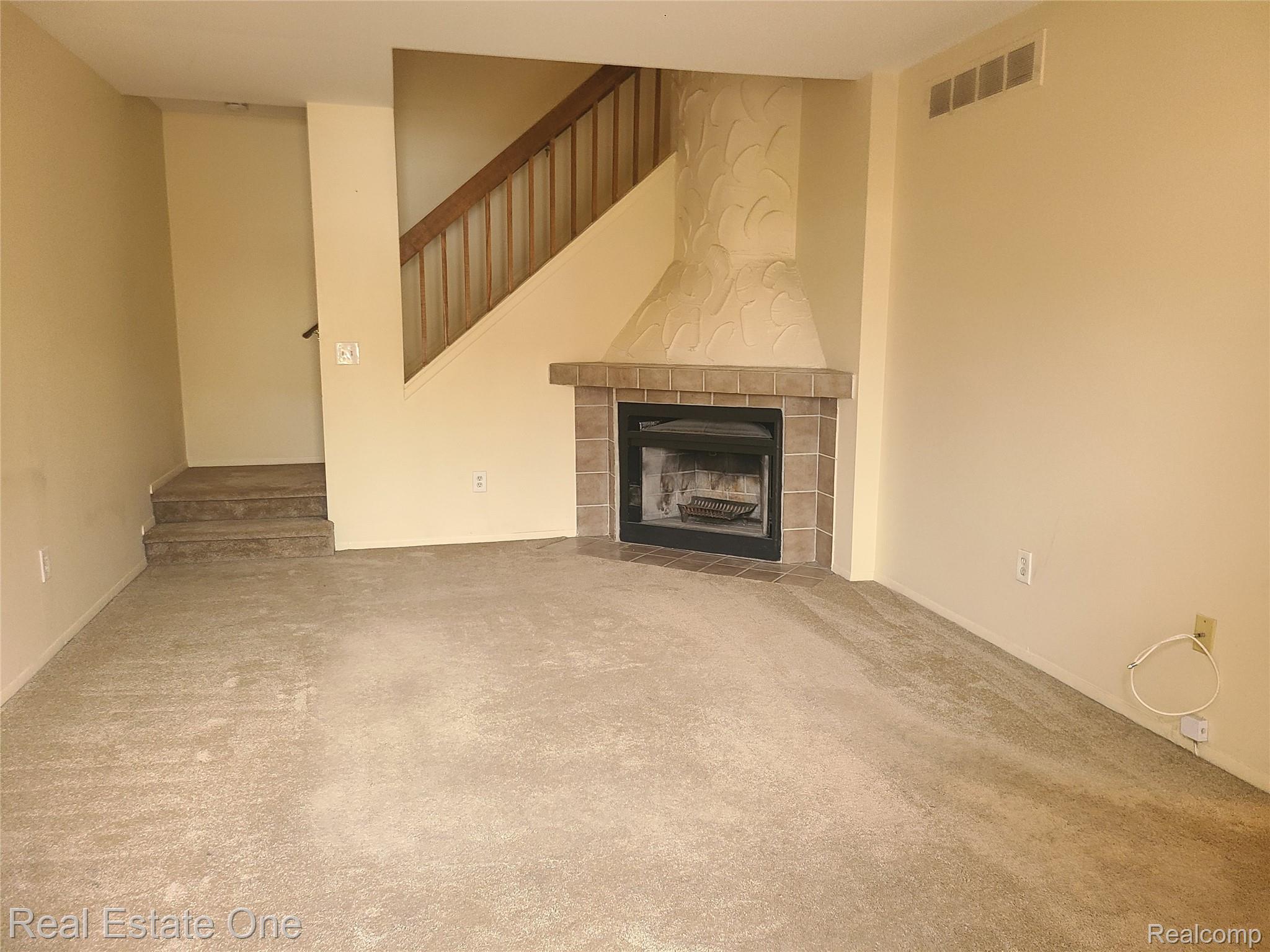 38872 Country Circle 90