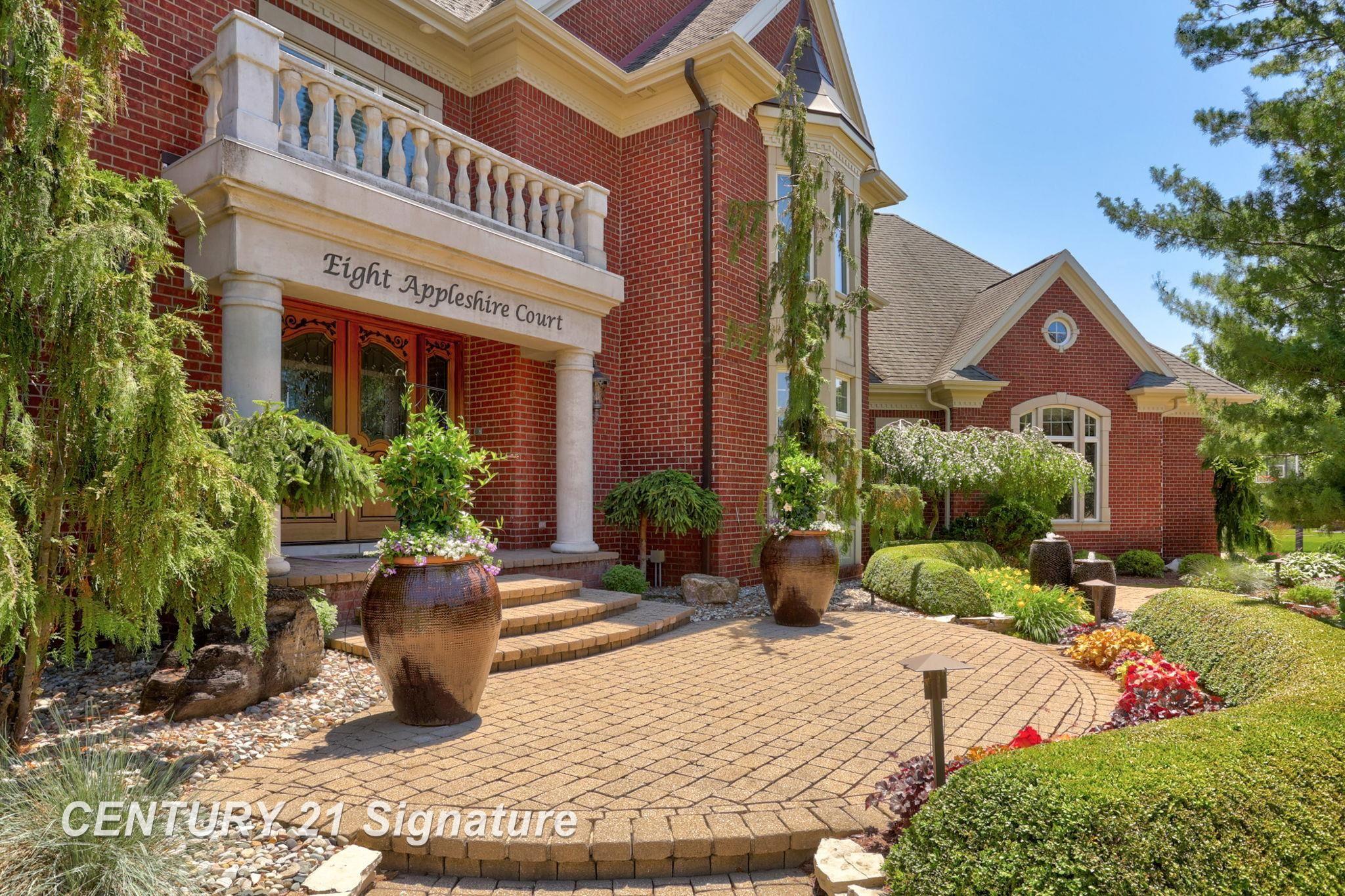 8 Appleshire Court