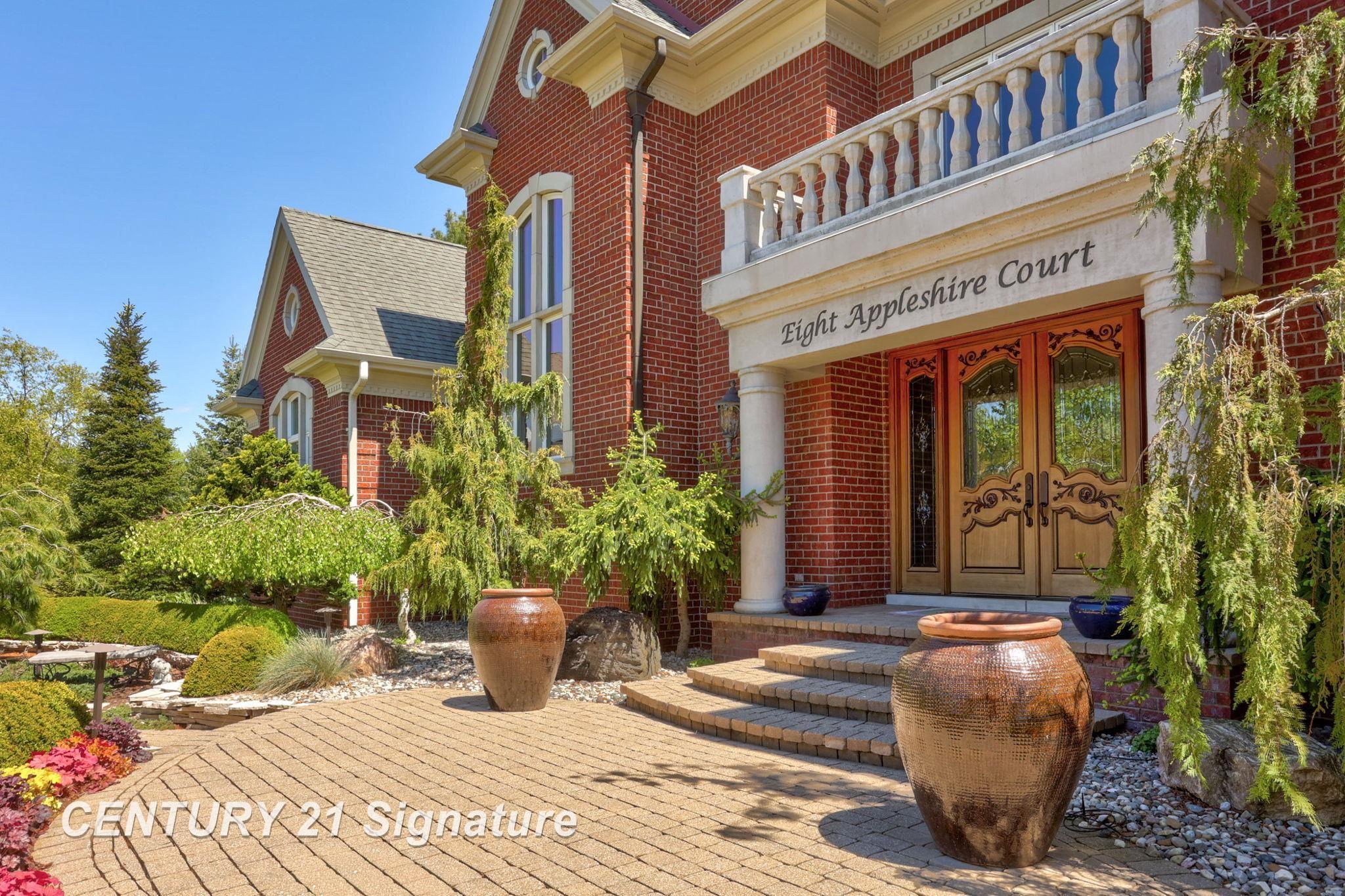 8 Appleshire Court