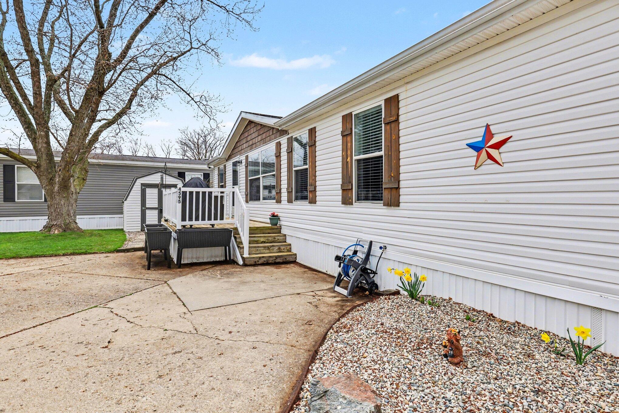 4595 Quebec Avenue SW