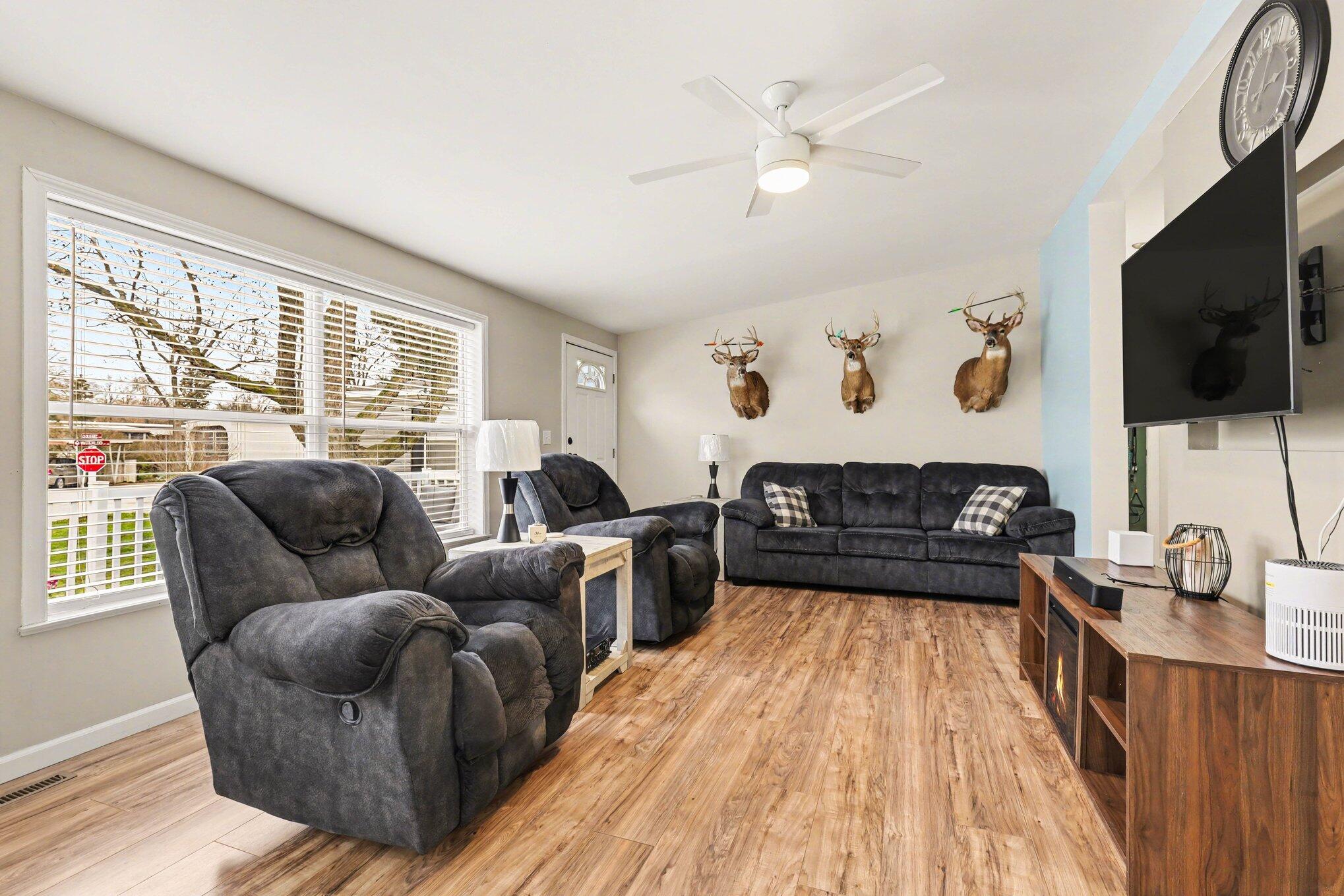 4595 Quebec Avenue SW