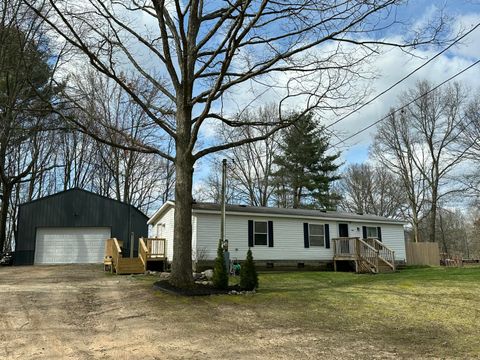 Photo of 261 W Mustang Moon Trail, Ashland Township, MI 49327 (MLS # 72026015135)