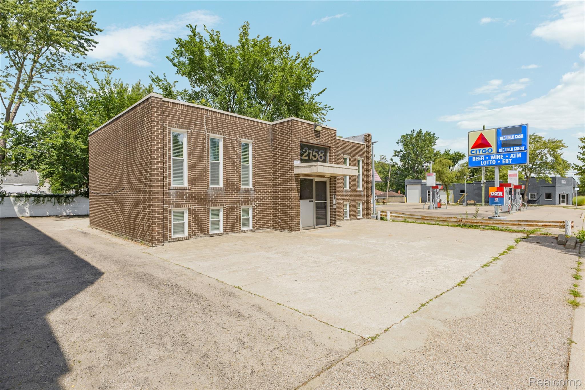 2158 11 Mile Road