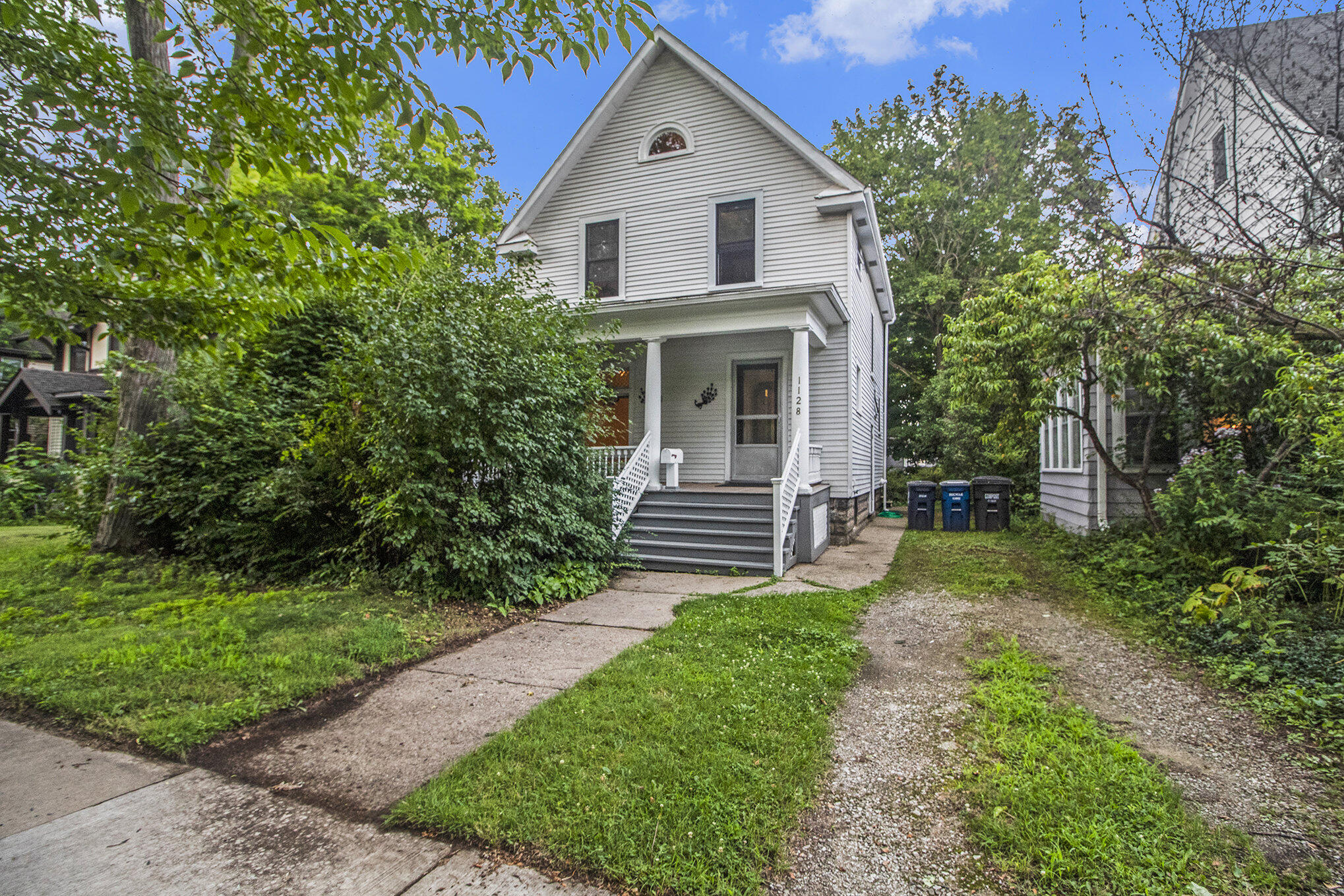 1128 Michigan Avenue