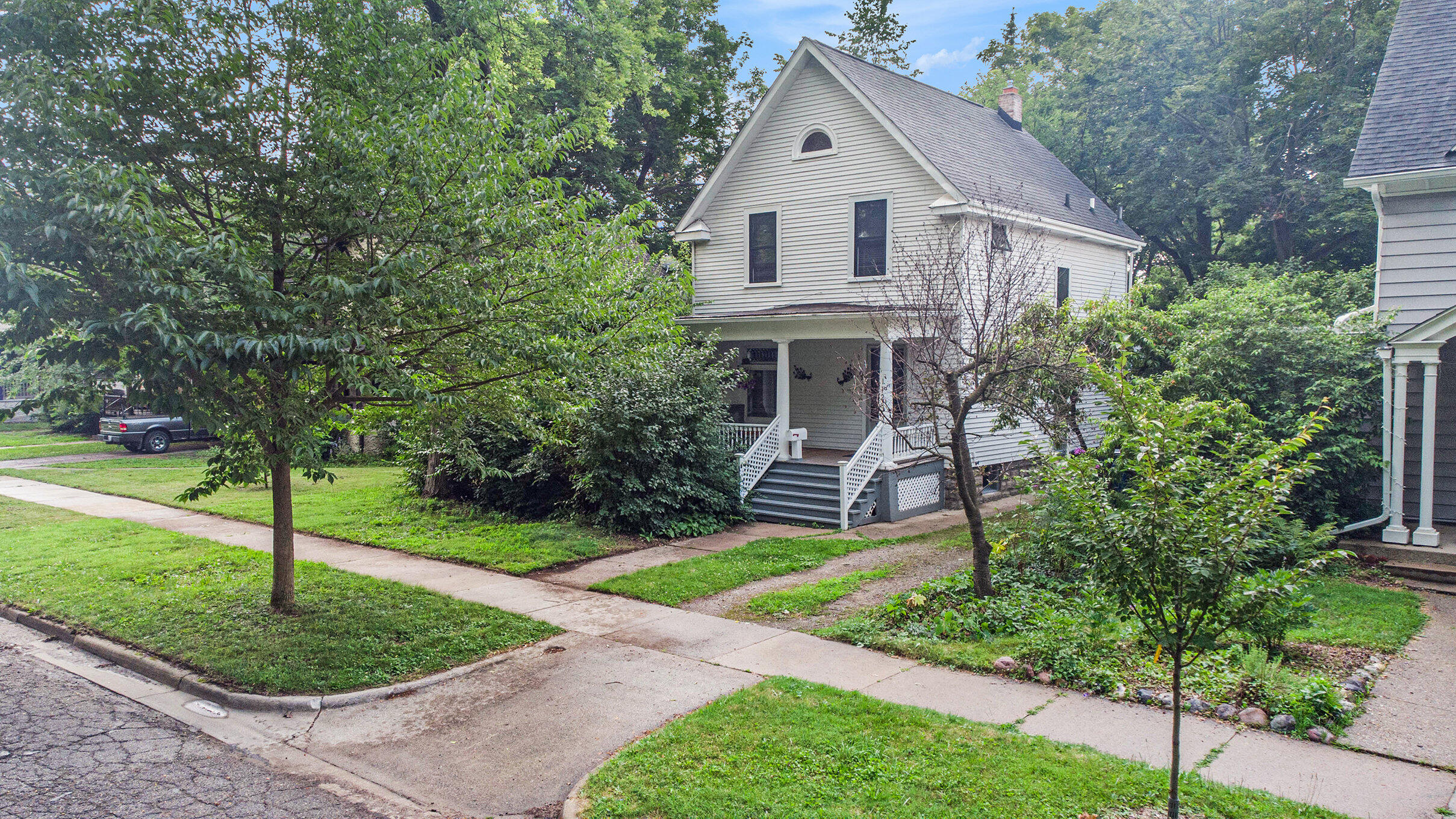 1128 Michigan Avenue