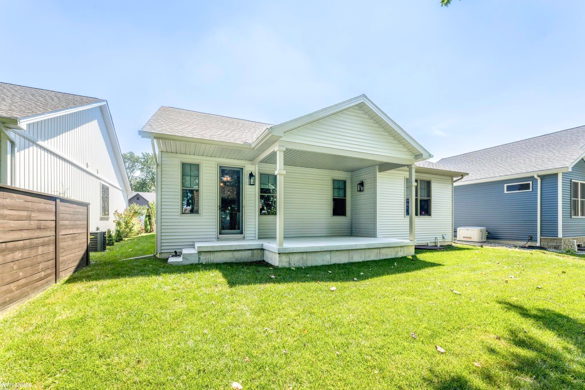 1211 Gator Avenue