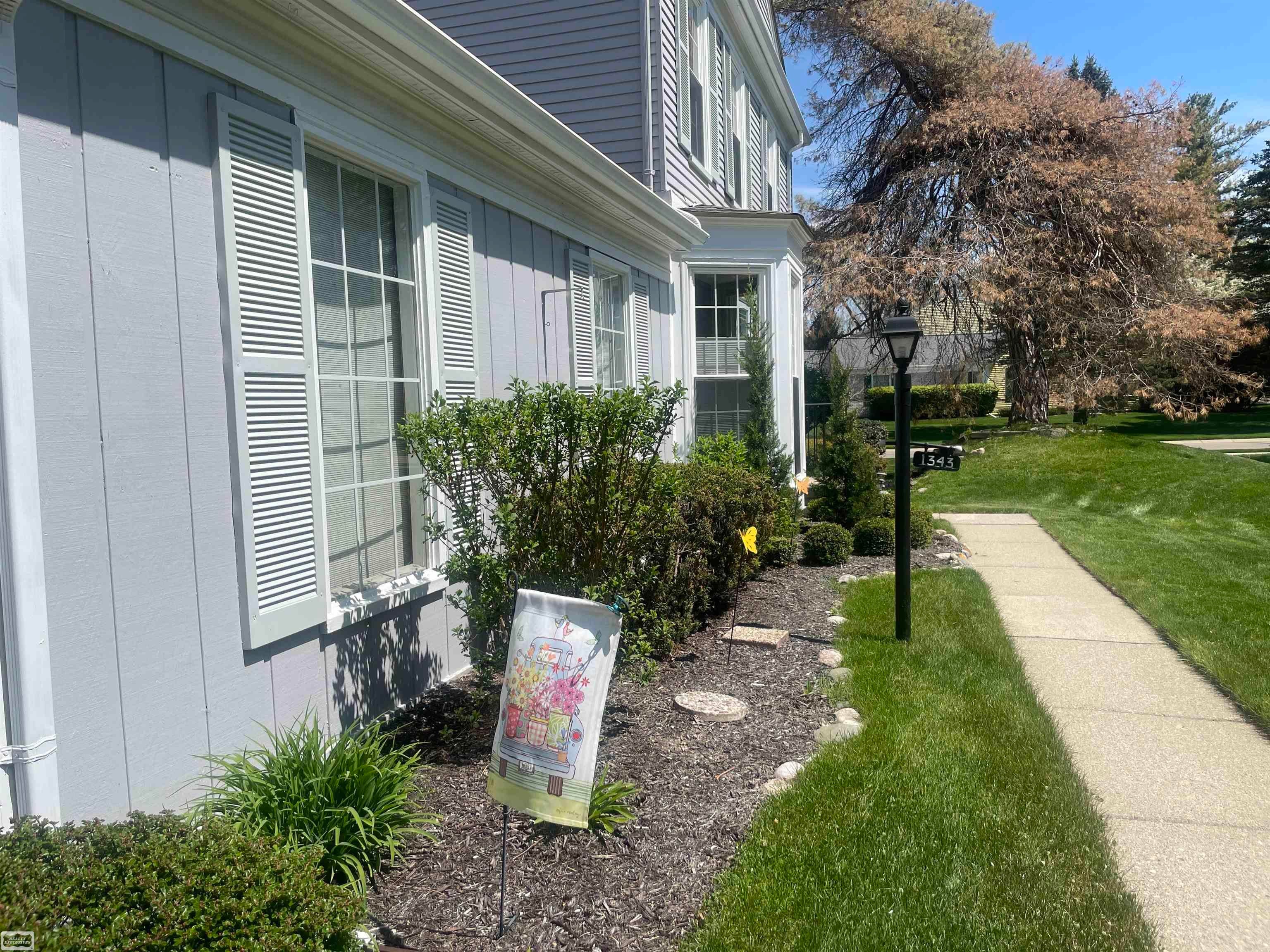 1343 Autumn Lane