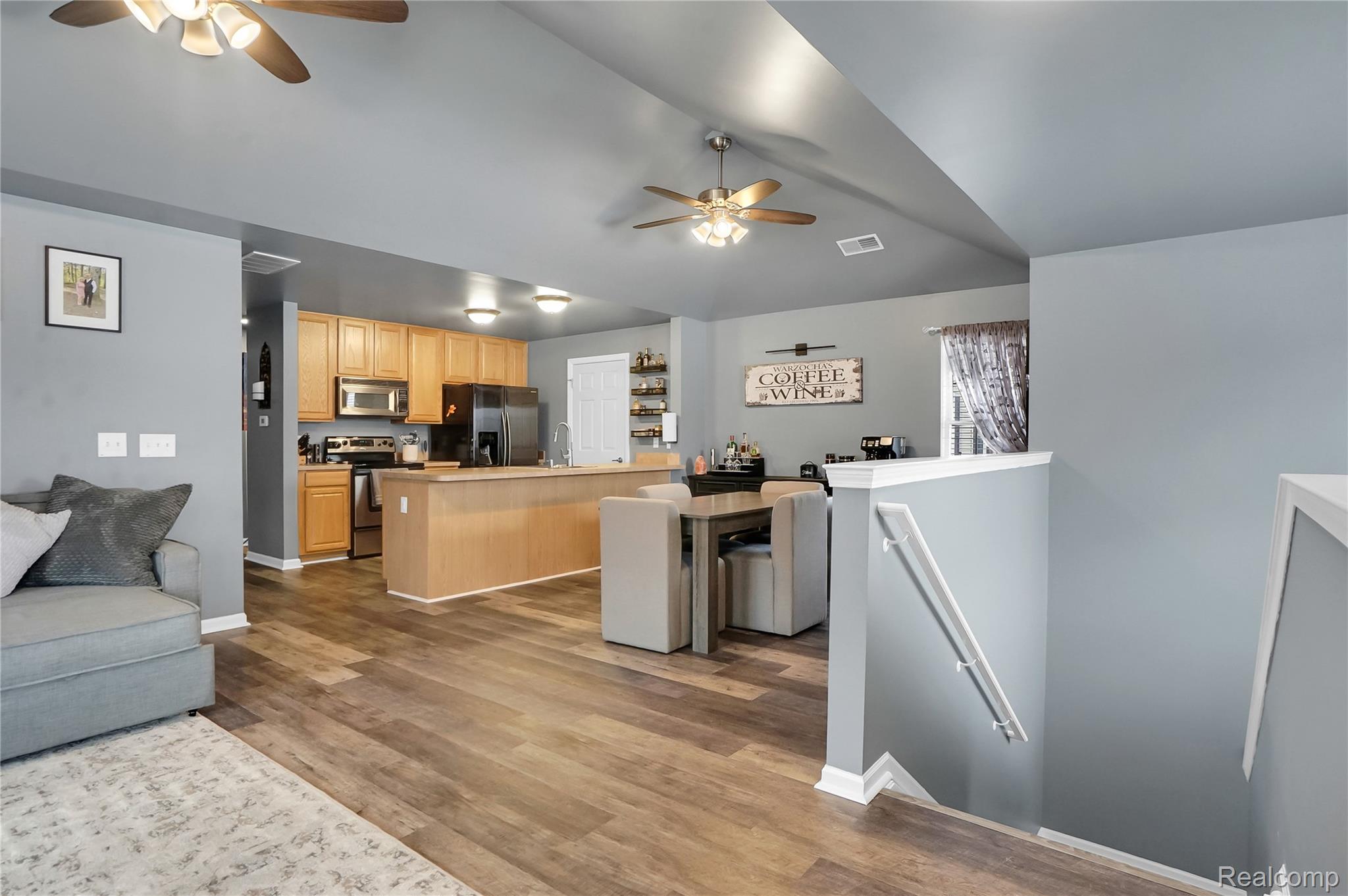 3346 Kneeland Circle