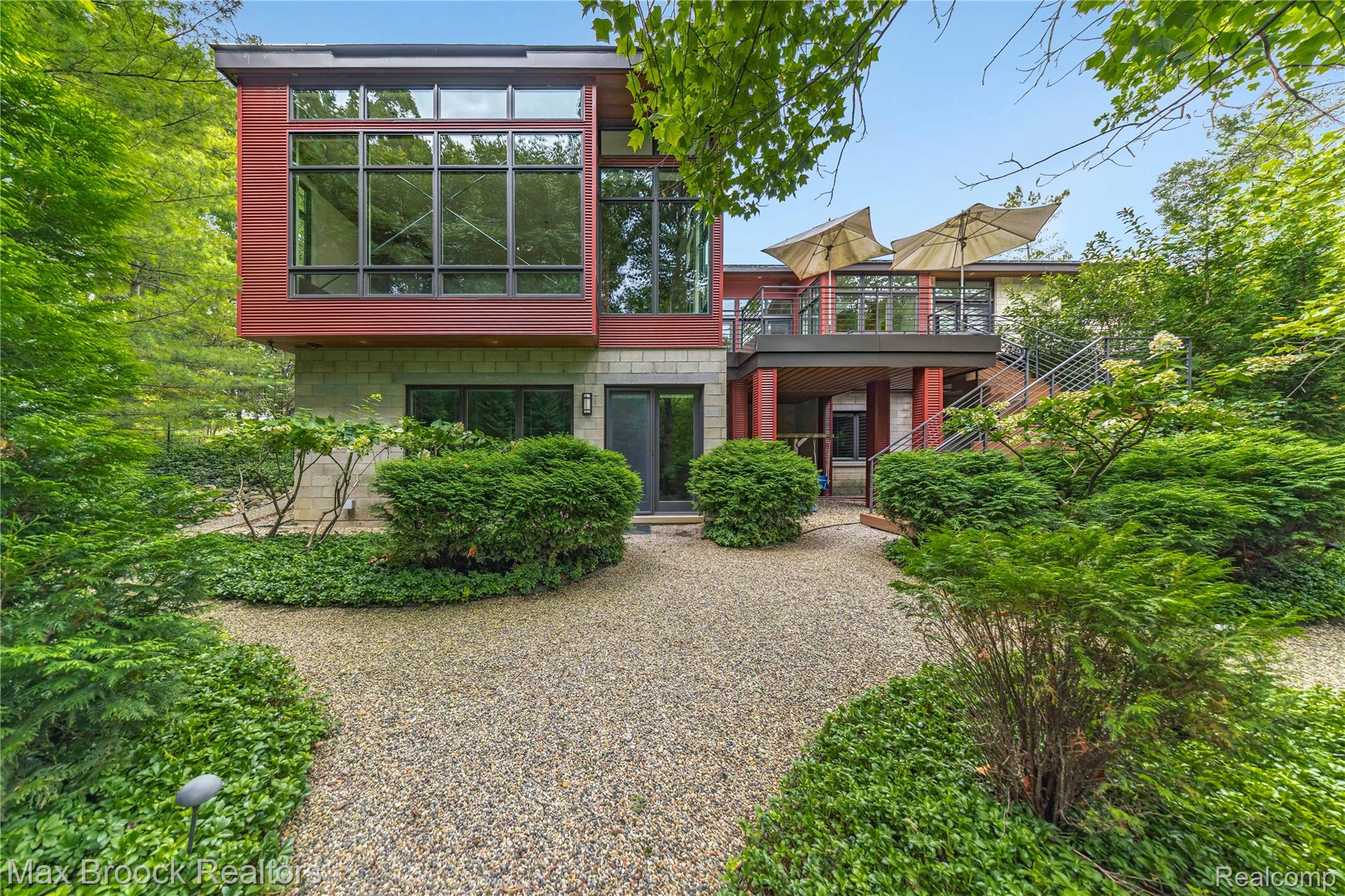 601 Dewey Street