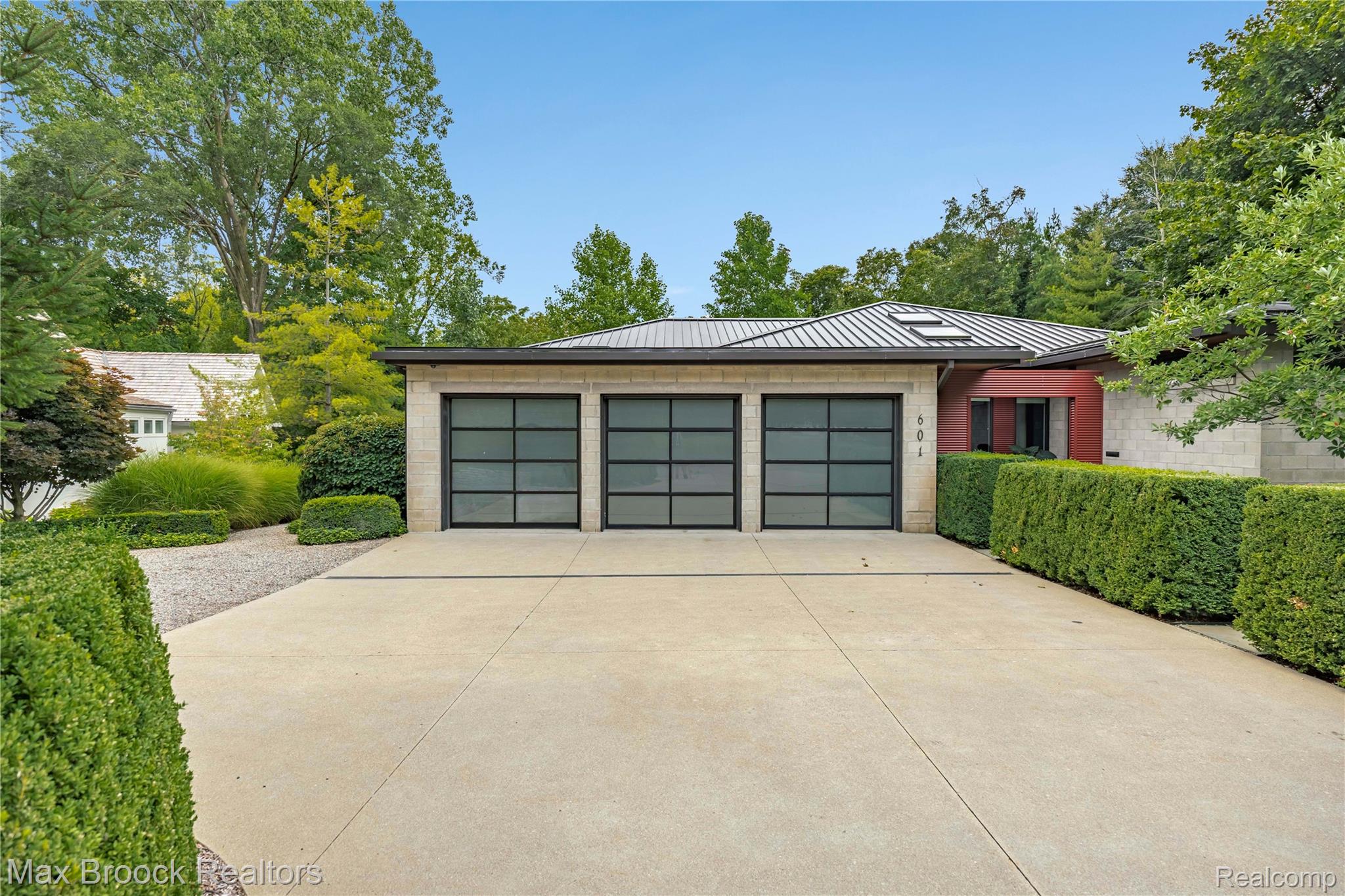 601 Dewey Street