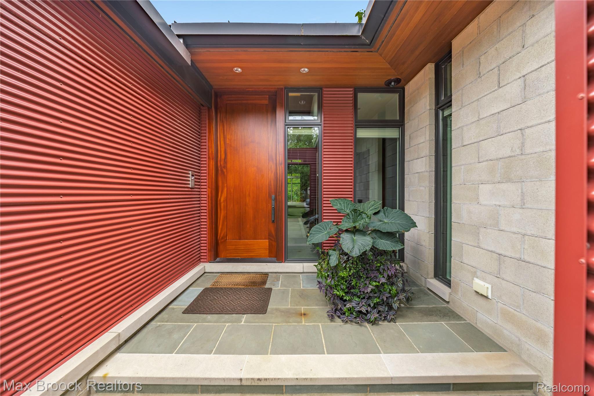 601 Dewey Street