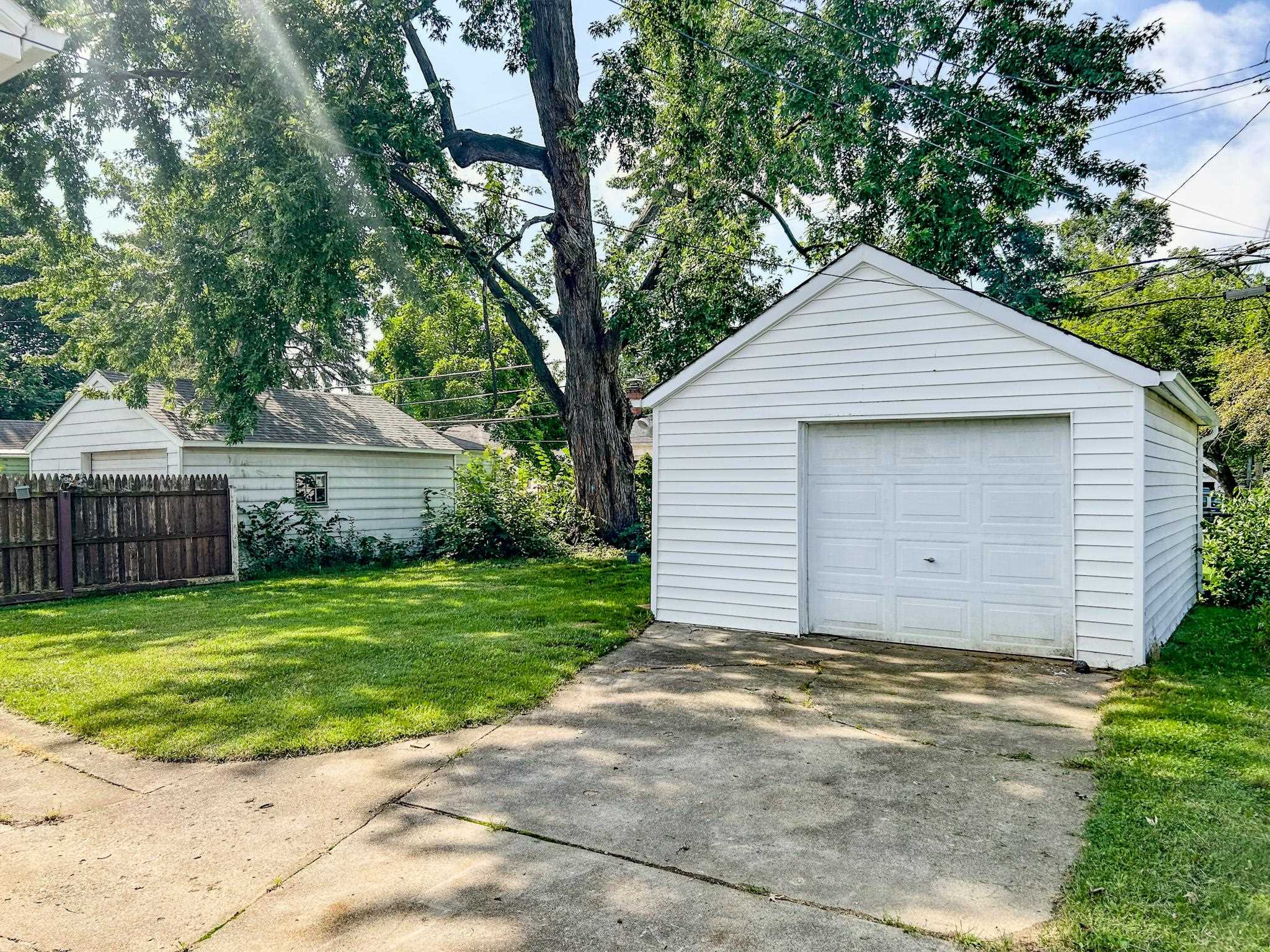 3505 Gratiot Avenue