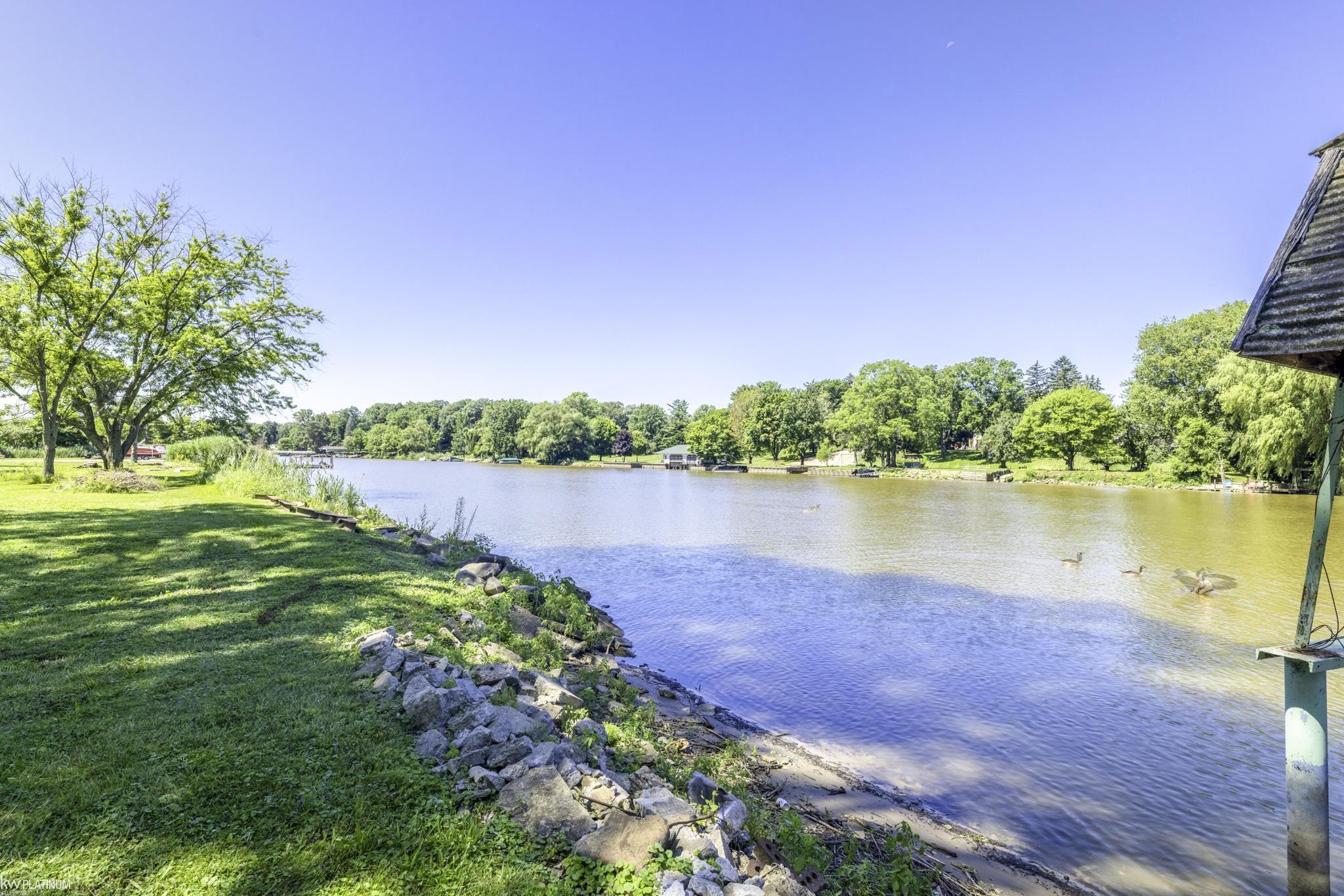 2857 Riverside Drive