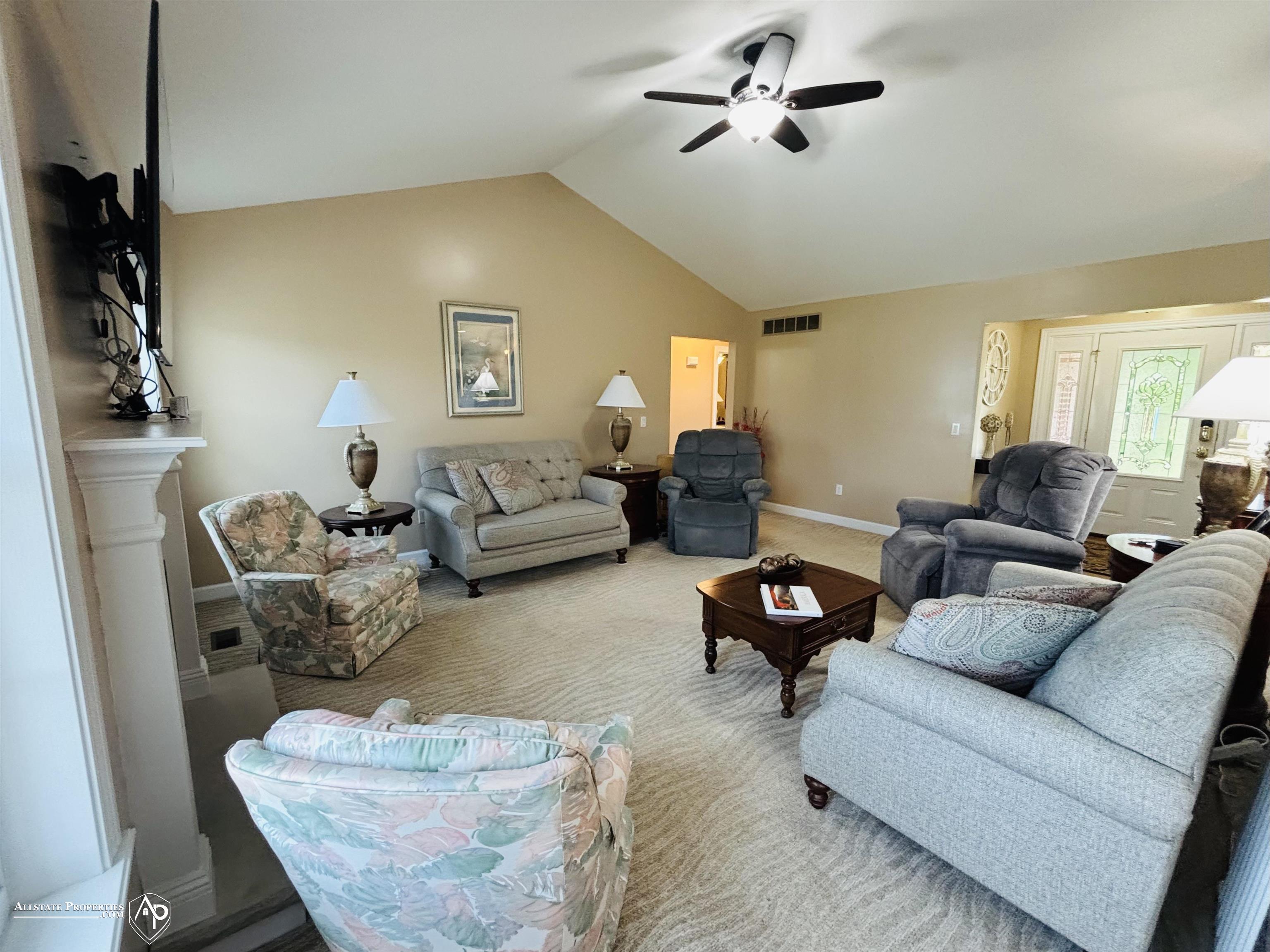 9190 Woodridge Drive