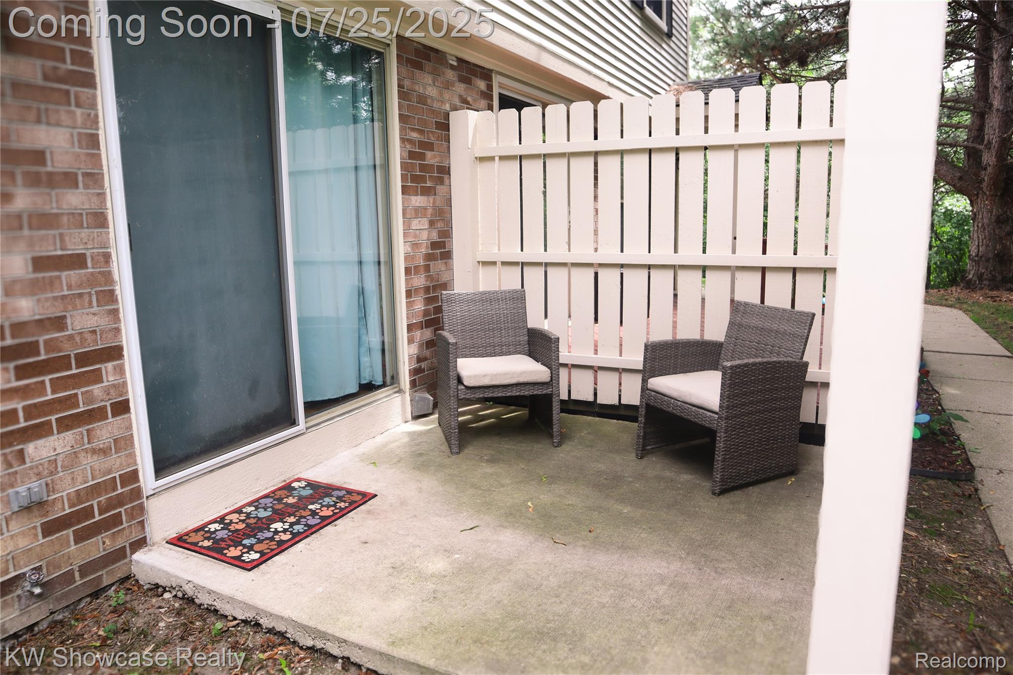 7747 Lake Ridge Drive