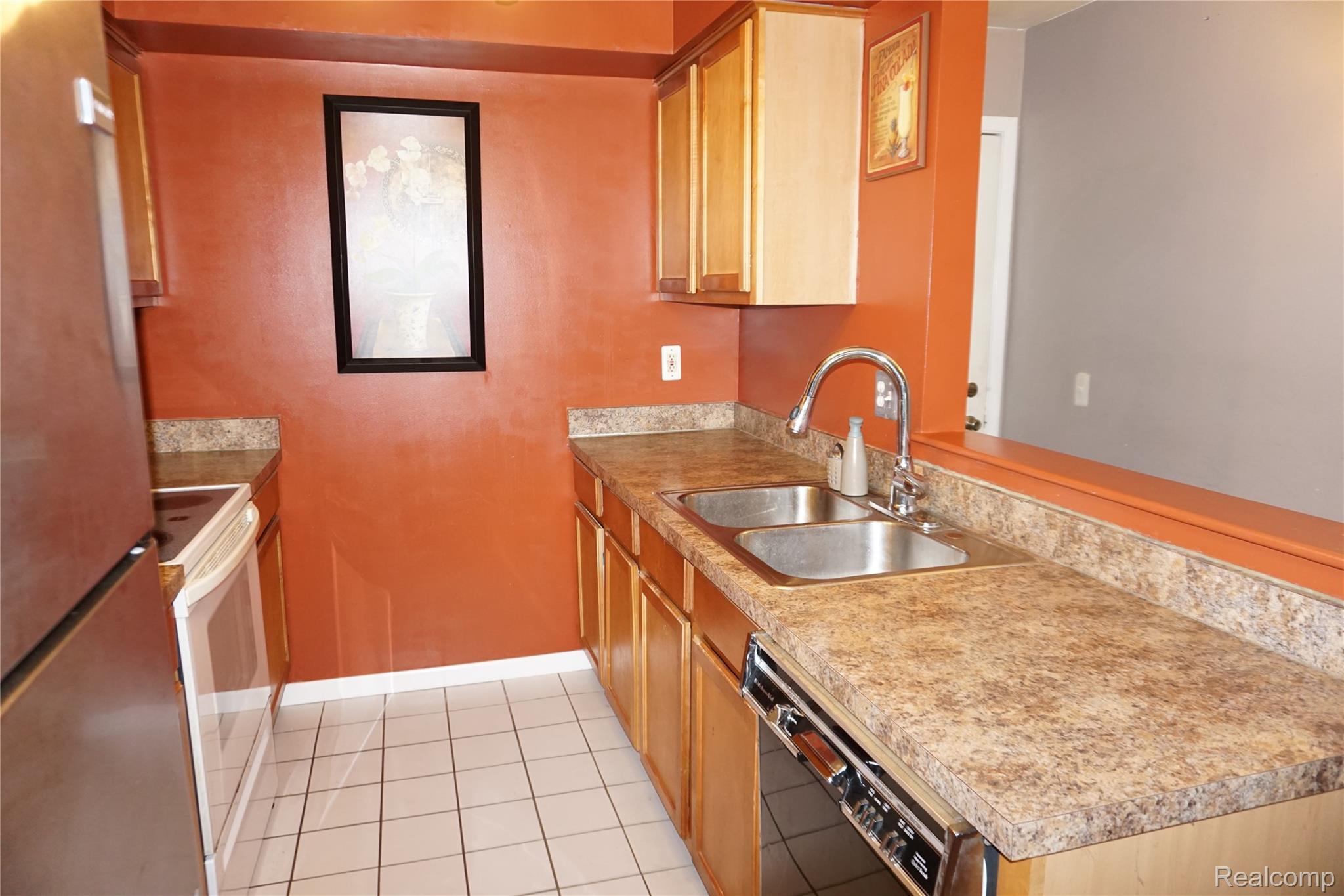 Farmington Hills City, Michigan 48334, United States, 2 Bedrooms Bedrooms, ,1 BathroomBathrooms,Residential,Active,231787