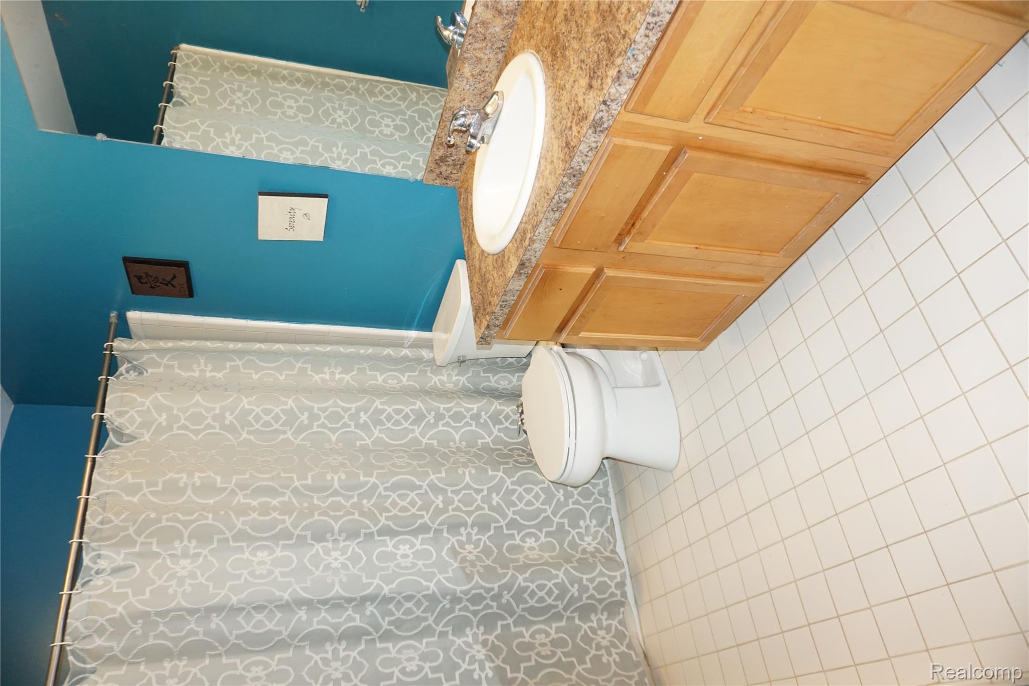 Farmington Hills City, Michigan 48334, United States, 2 Bedrooms Bedrooms, ,1 BathroomBathrooms,Residential,Active,231787