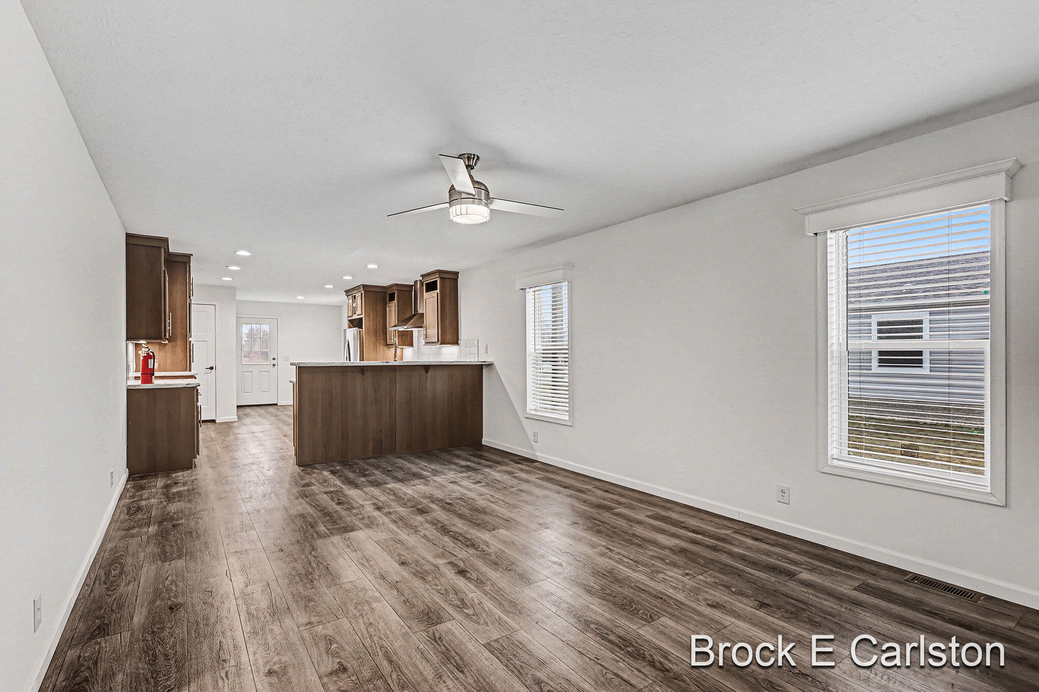 1283 E Ellis Road 30