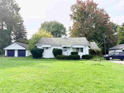 Photo of 5070 East Road, Spaulding Township, MI 48601 (MLS # 61050223011)