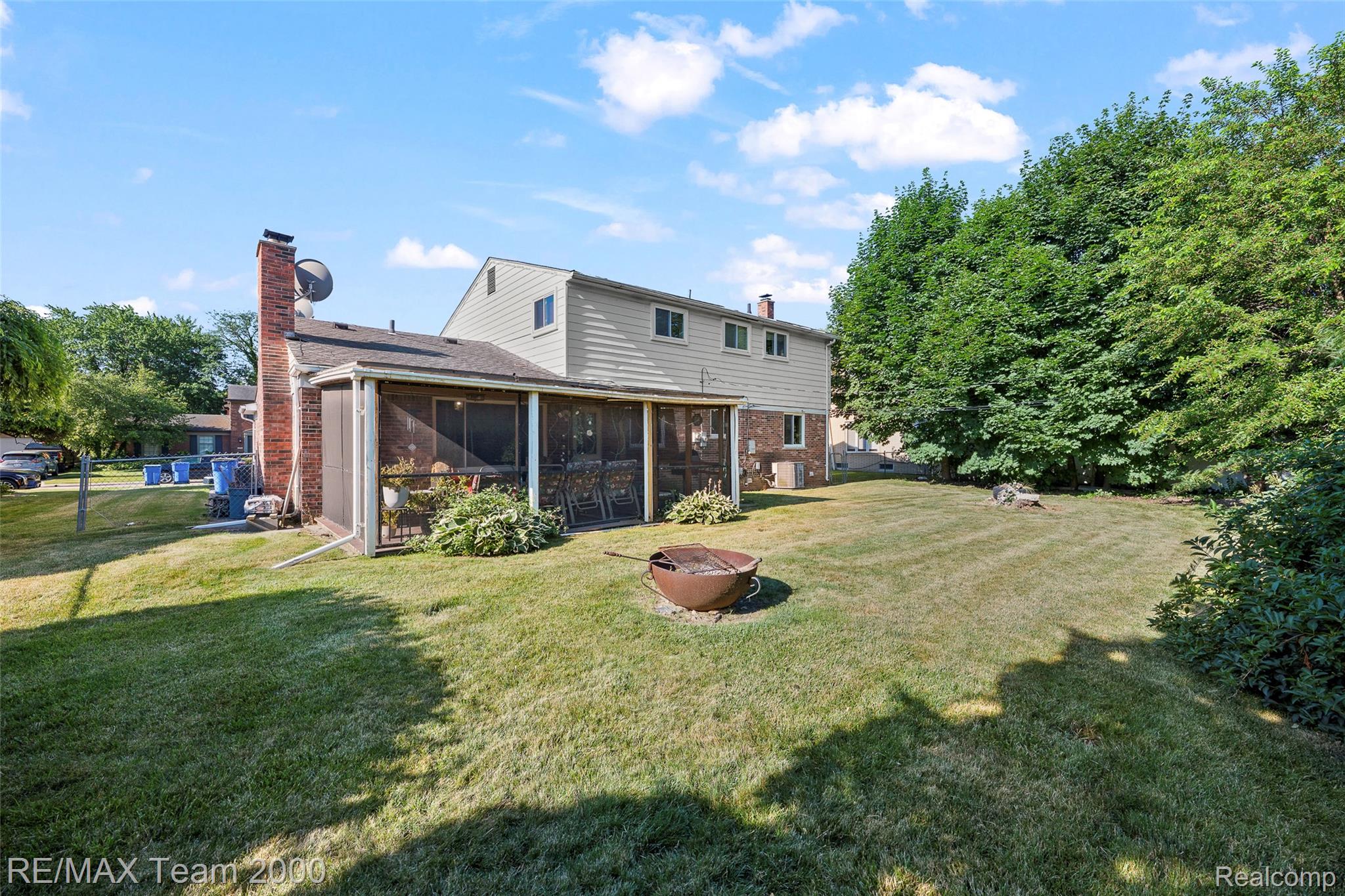 23350 Meadlawn Drive