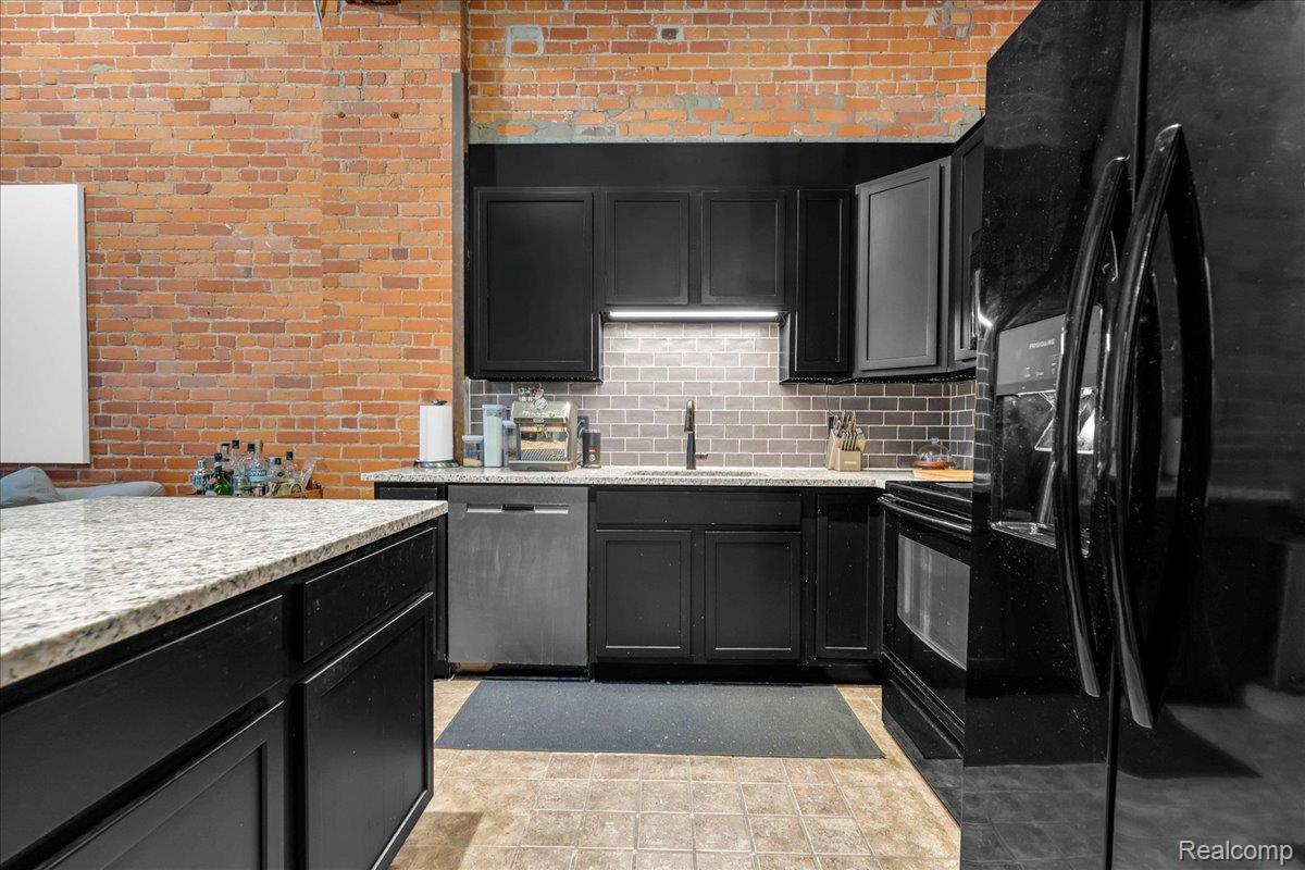 Detroit City, Michigan 48208, United States, 2 Bedrooms Bedrooms, ,1 BathroomBathrooms,Residential,Active,145279