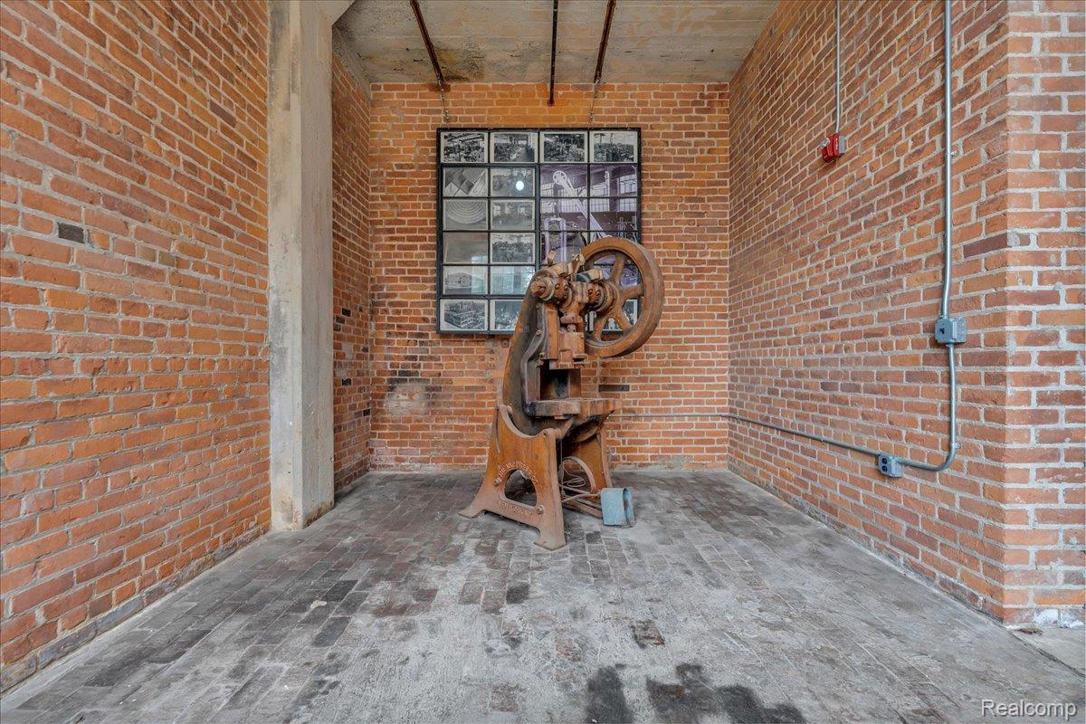 Detroit City, Michigan 48208, United States, 2 Bedrooms Bedrooms, ,1 BathroomBathrooms,Residential,Active,145279